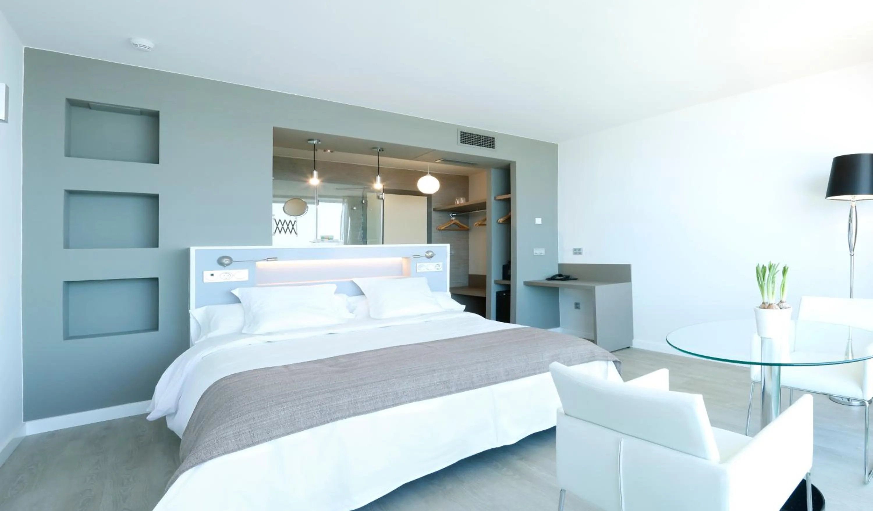 Photo of the whole room, Bed in Hotel Flamero