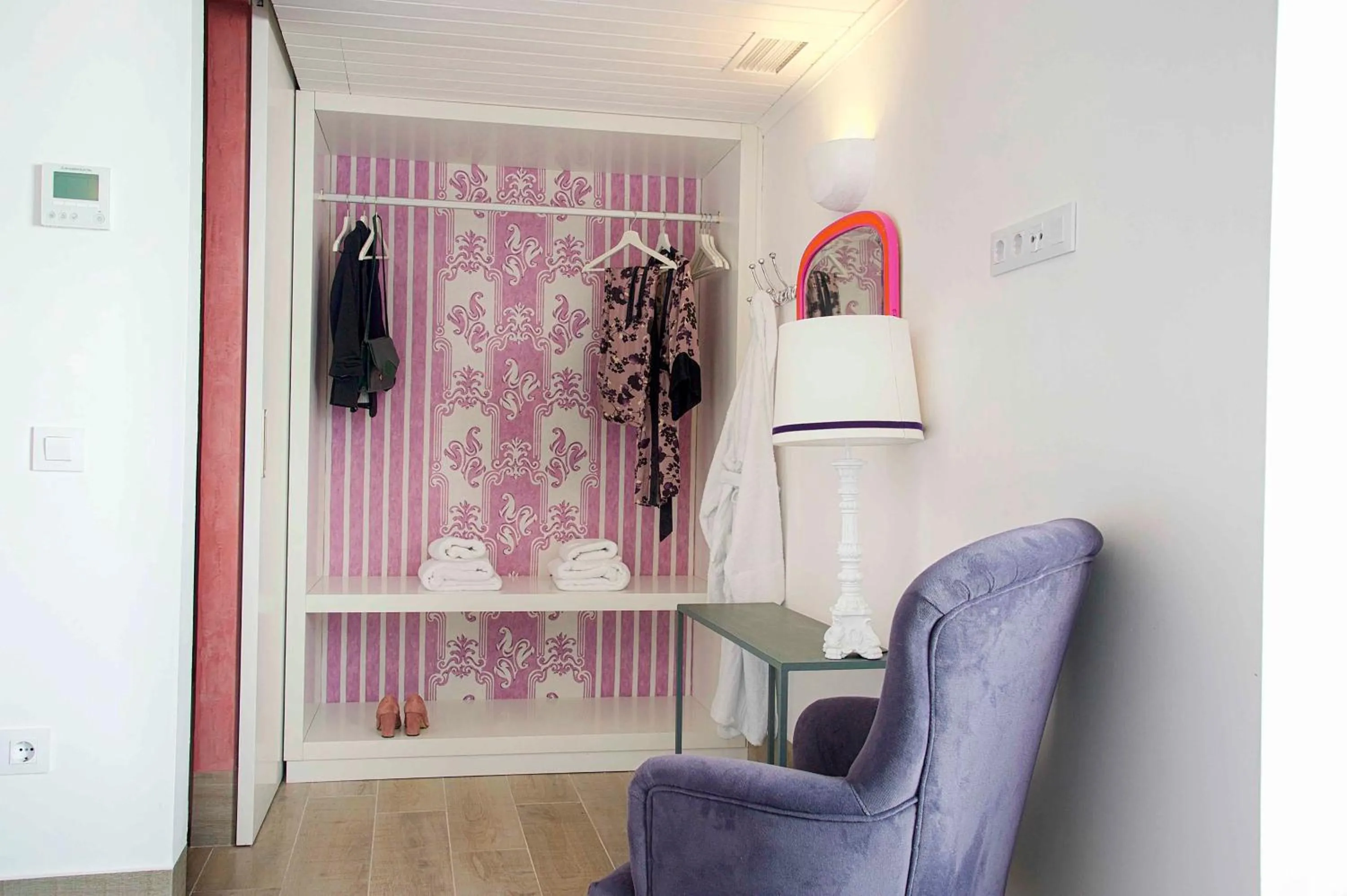 Bedroom in Overland Suites Catedral