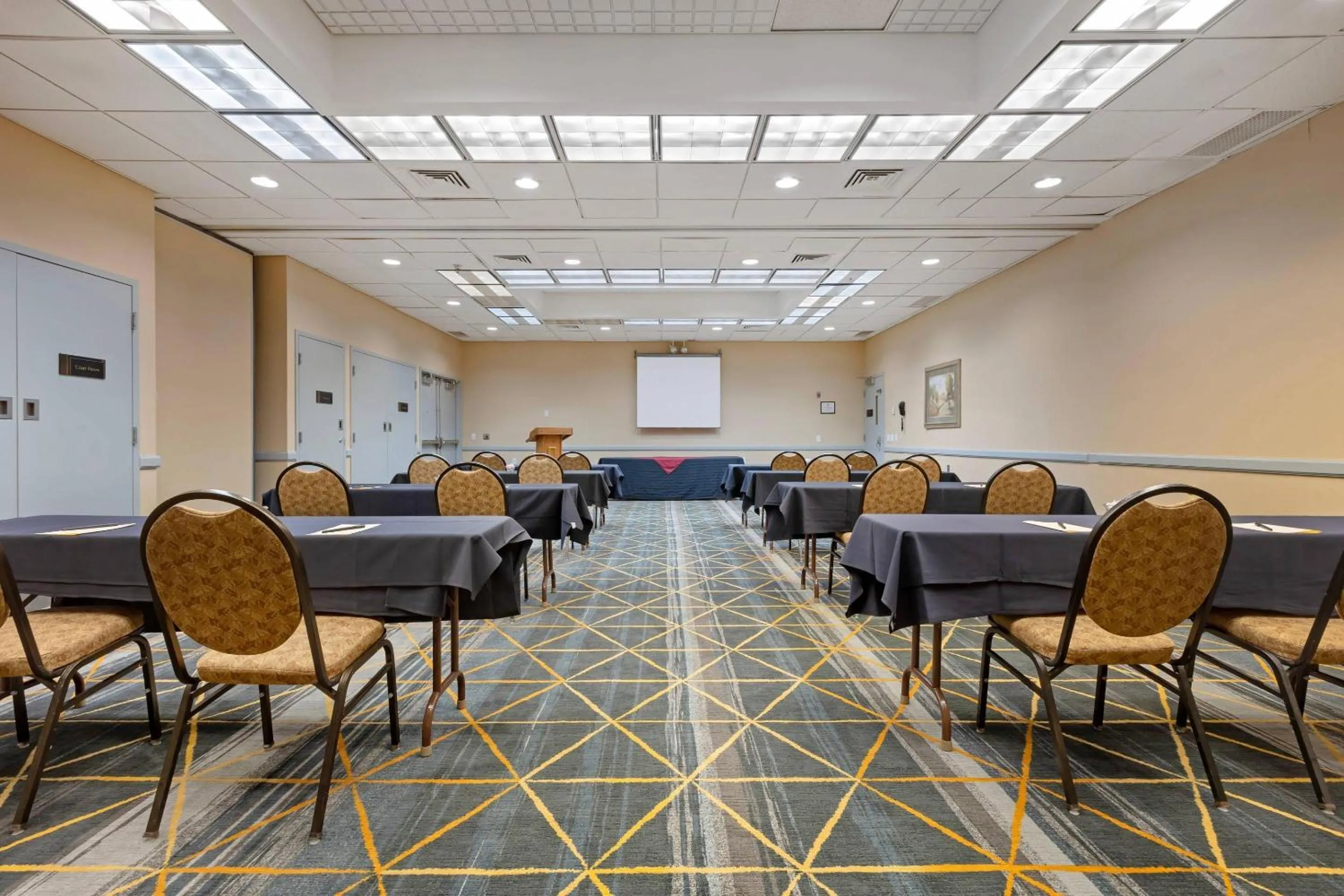 Meeting/conference room in The Lux Hotel & Conference Center, an Ascend Collection Hotel
