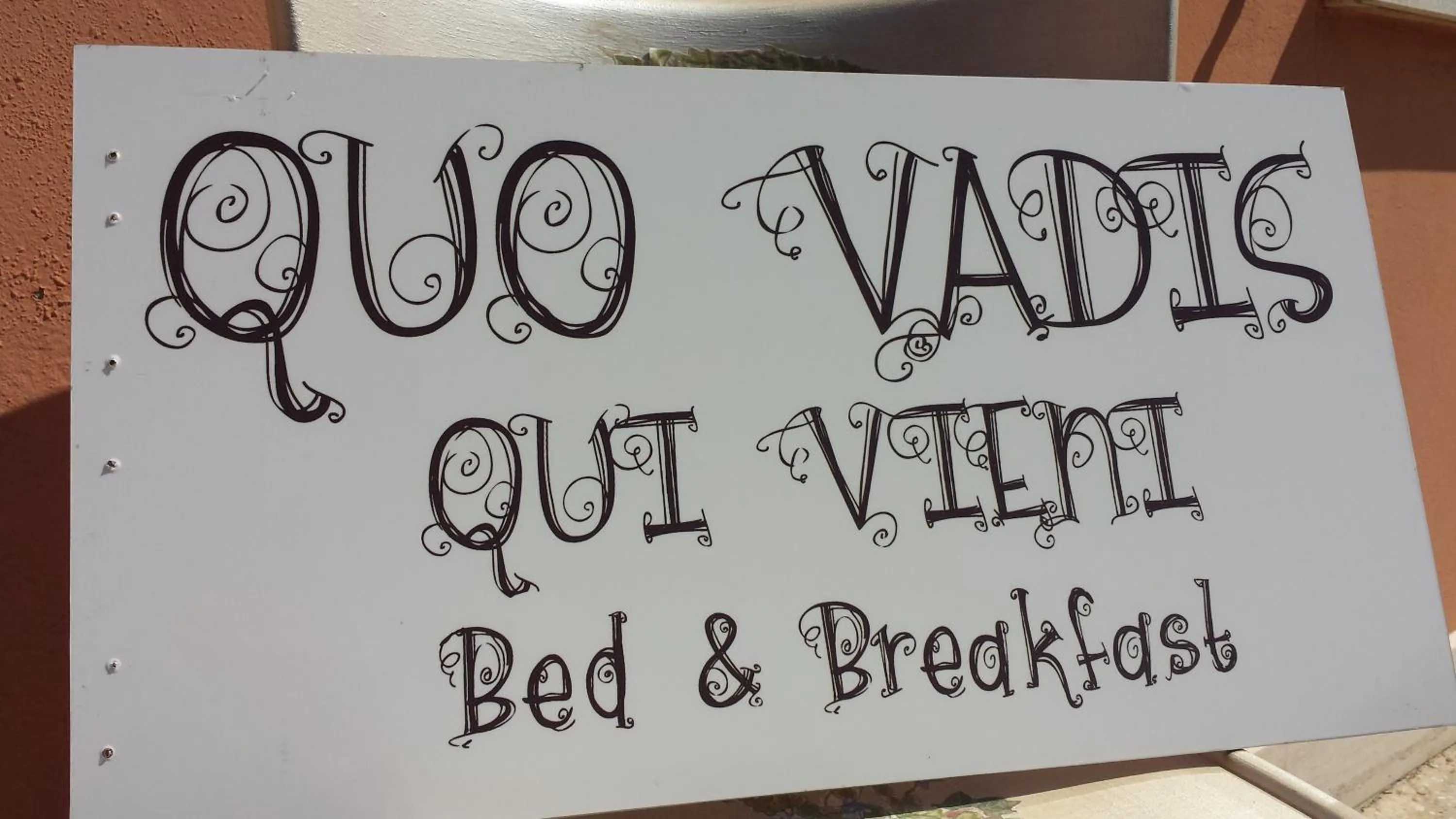 Property logo or sign in Quo Vadis Qui Vieni