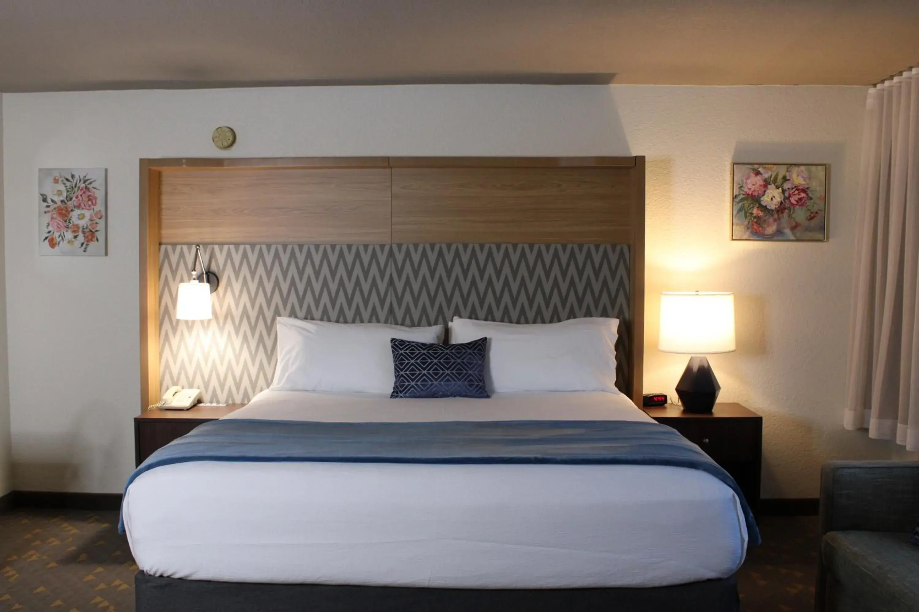 Bed in Wyndham Flint MI Grand Blanc Bishop Airport Conference Ct Bed in Wyndham Flint MI Grand Blanc Bishop Airport Conference Ct