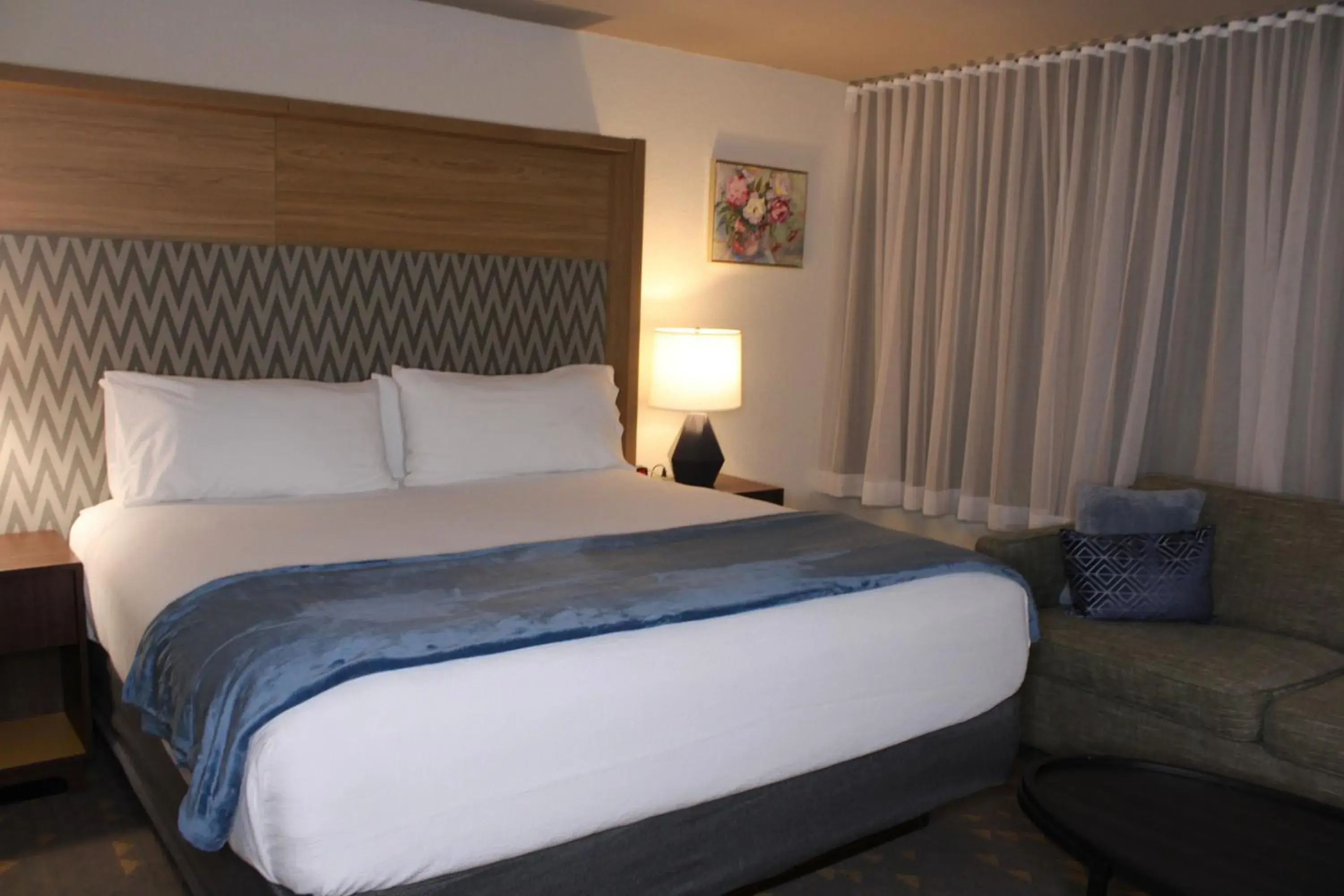 Bed in Wyndham Flint MI Grand Blanc Bishop Airport Conference Ct Bed in Wyndham Flint MI Grand Blanc Bishop Airport Conference Ct