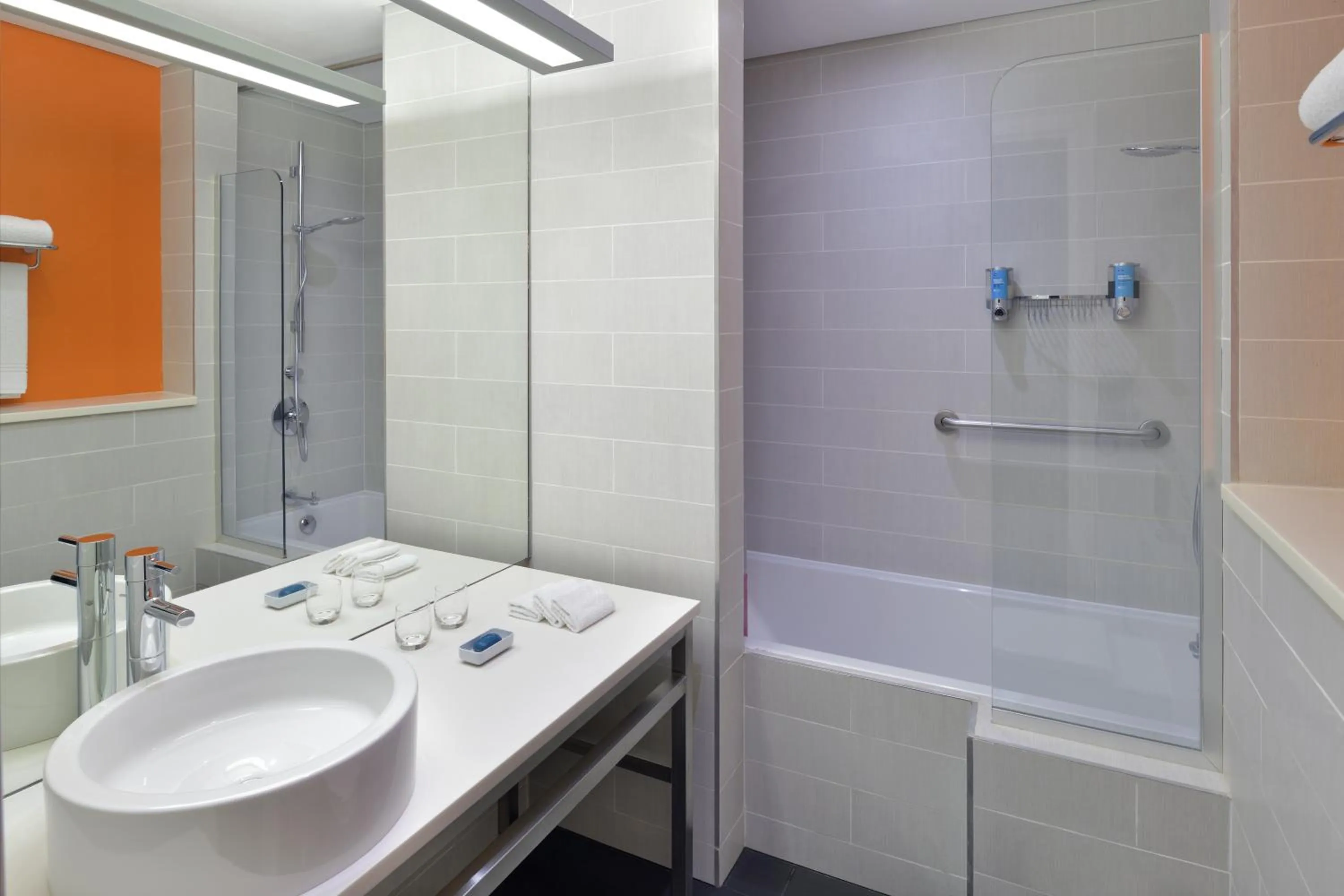 Bath in Aloft Dhahran Hotel