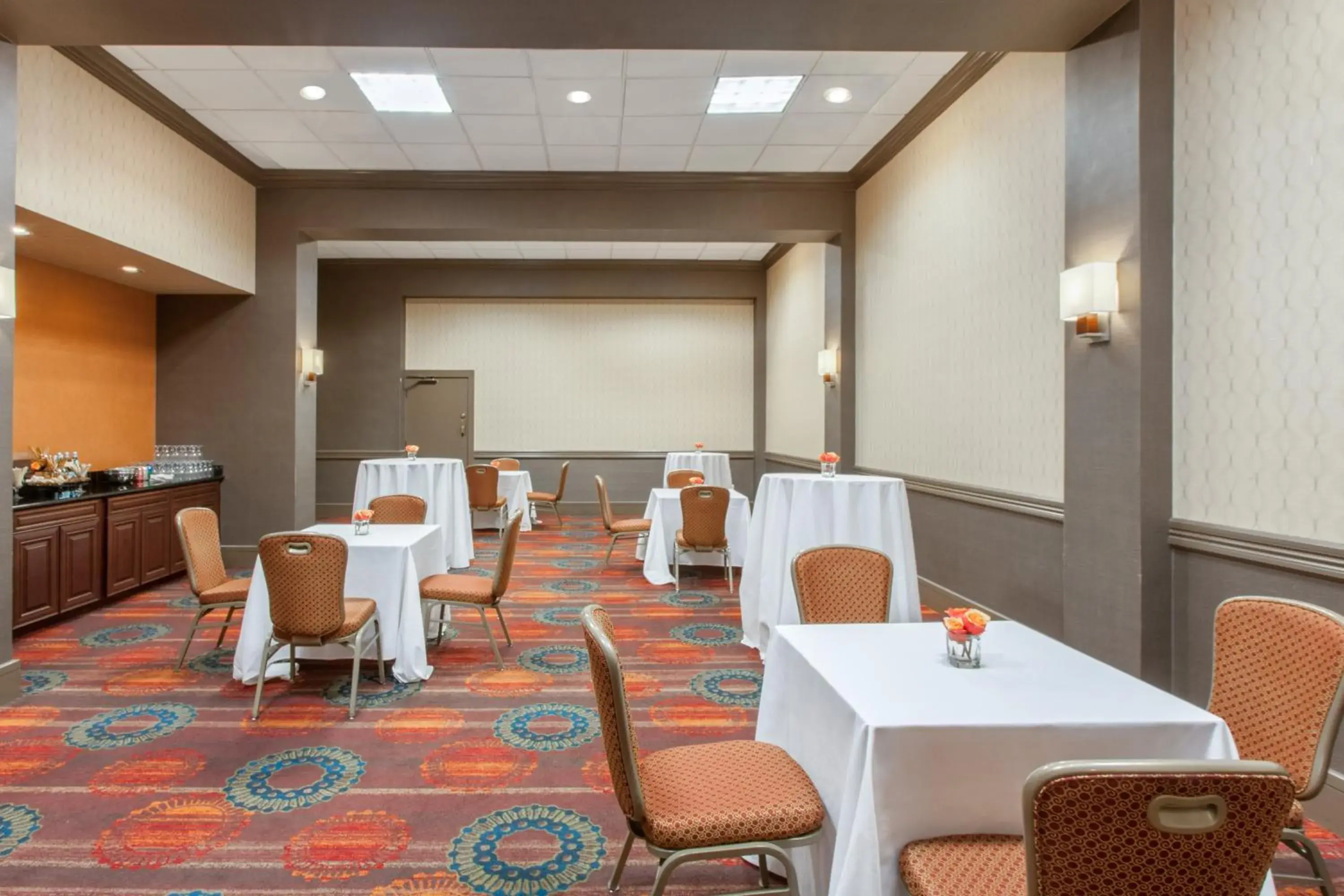 Business facilities in Radisson Dayton Convention Center