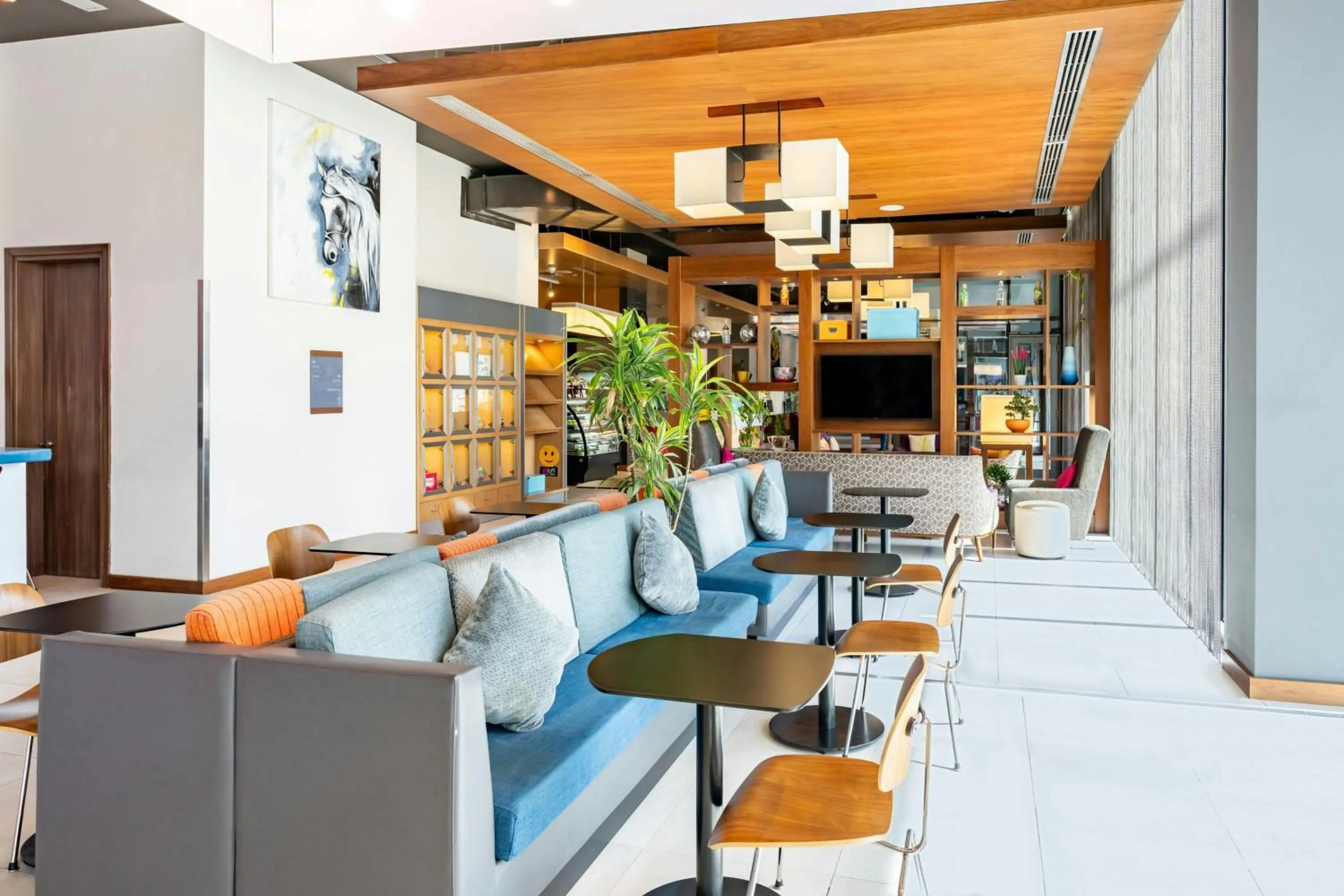 Lounge or bar in Aloft Riyadh Hotel