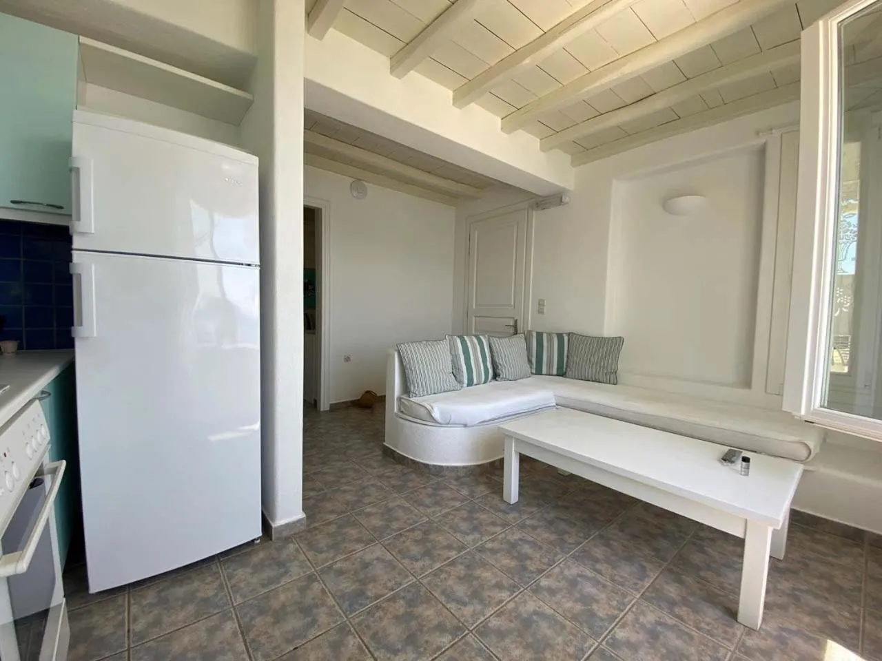 Living room, Bed in Salty Houses