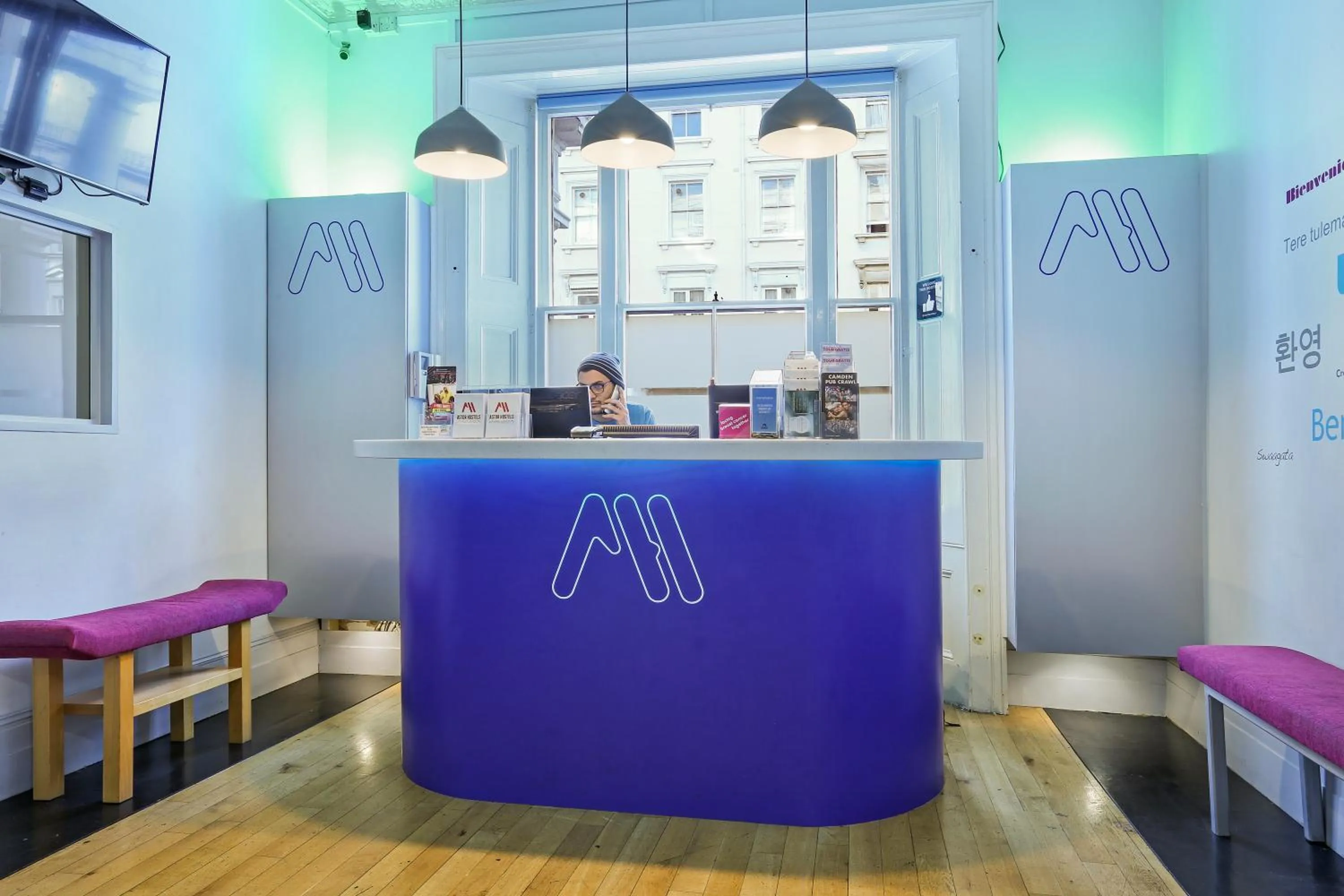 Lobby or reception in Astor Victoria Hostel