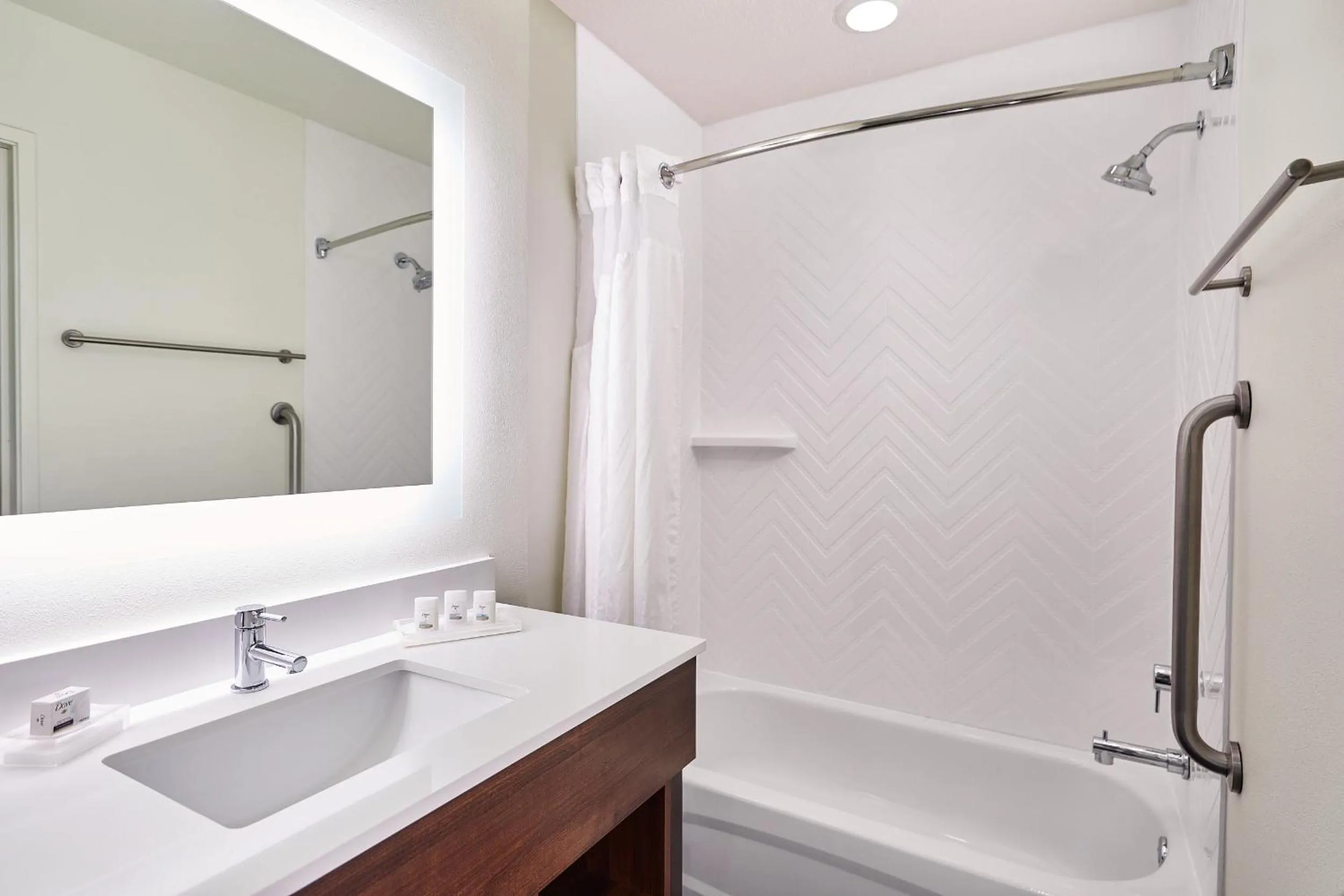 Holiday Inn Hotel & Suites Madison West - Middleton by IHG