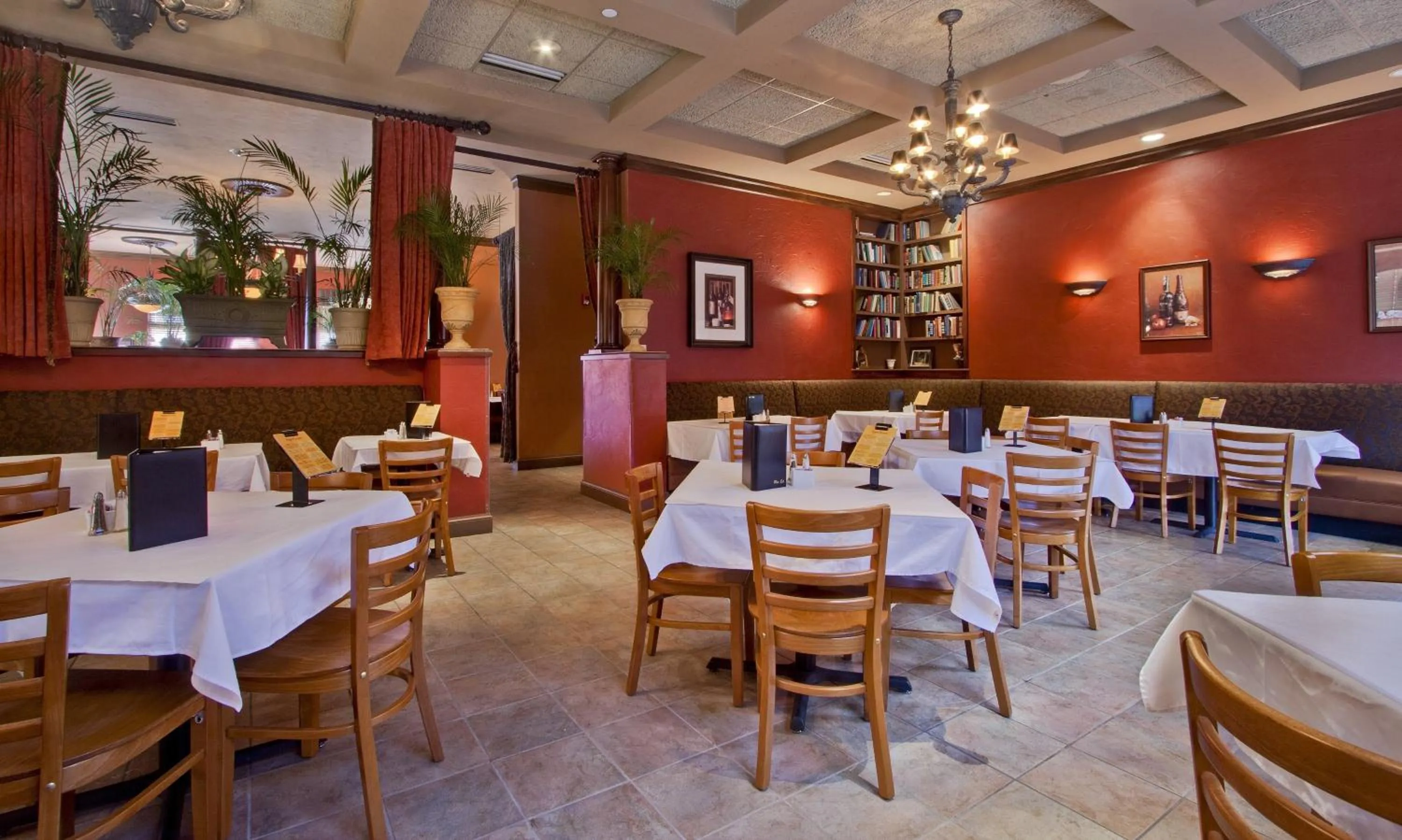 Restaurant/places to eat in Holiday Inn Hotel & Suites Madison West - Middleton by IHG