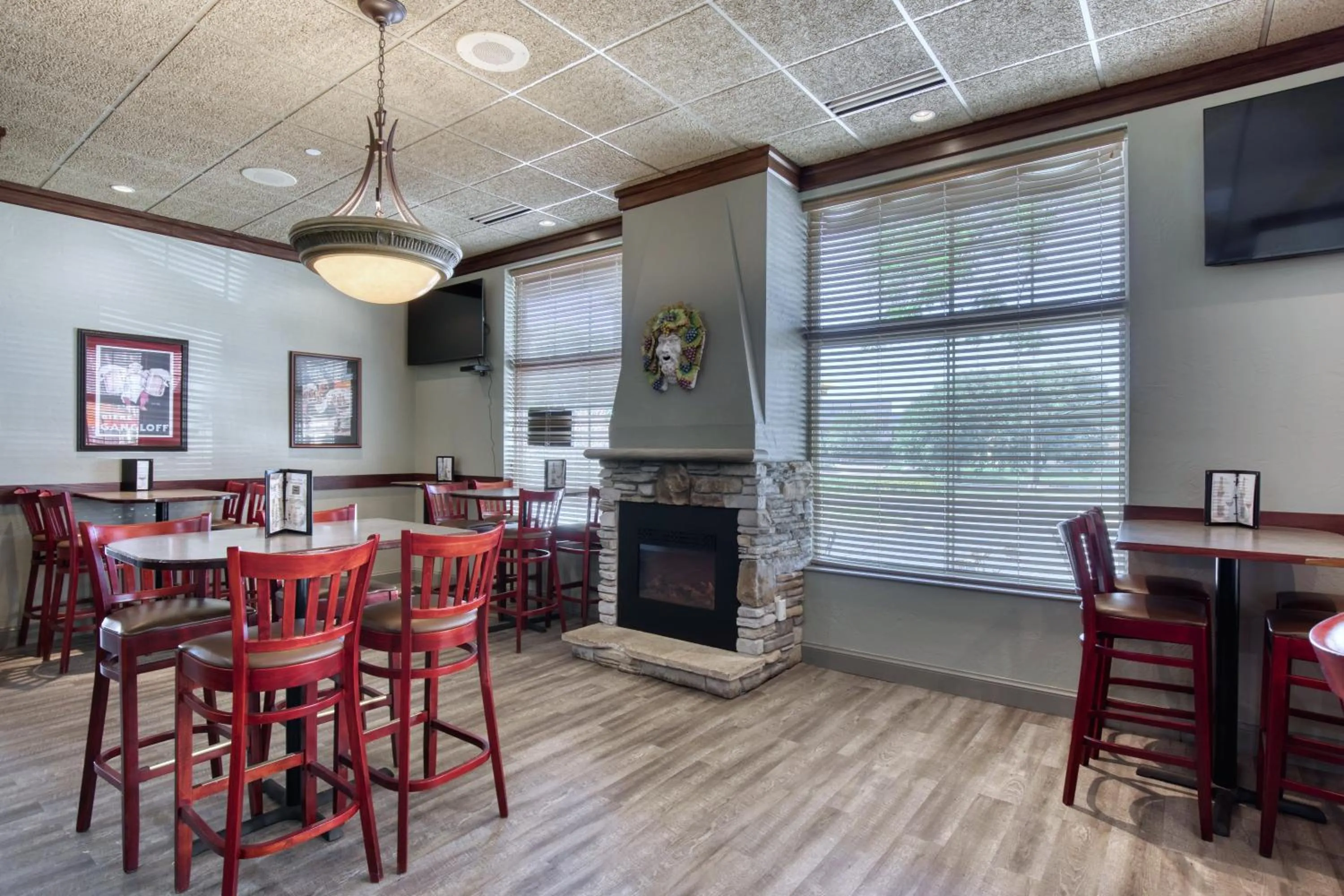 Restaurant/places to eat in Holiday Inn Hotel & Suites Madison West - Middleton by IHG