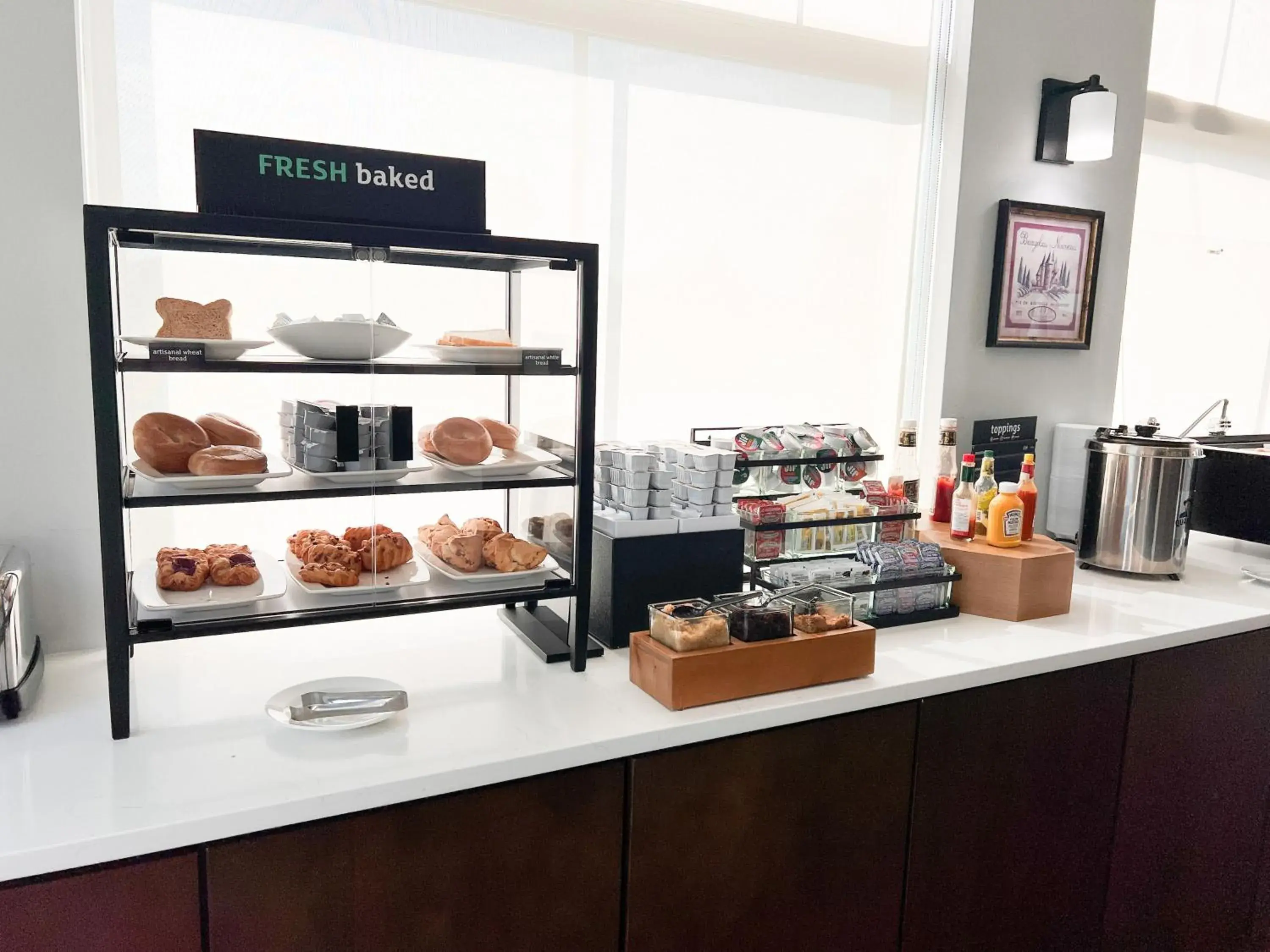 Breakfast in Holiday Inn Hotel & Suites Madison West - Middleton by IHG Breakfast in Holiday Inn Hotel & Suites Madison West - Middleton by IHG