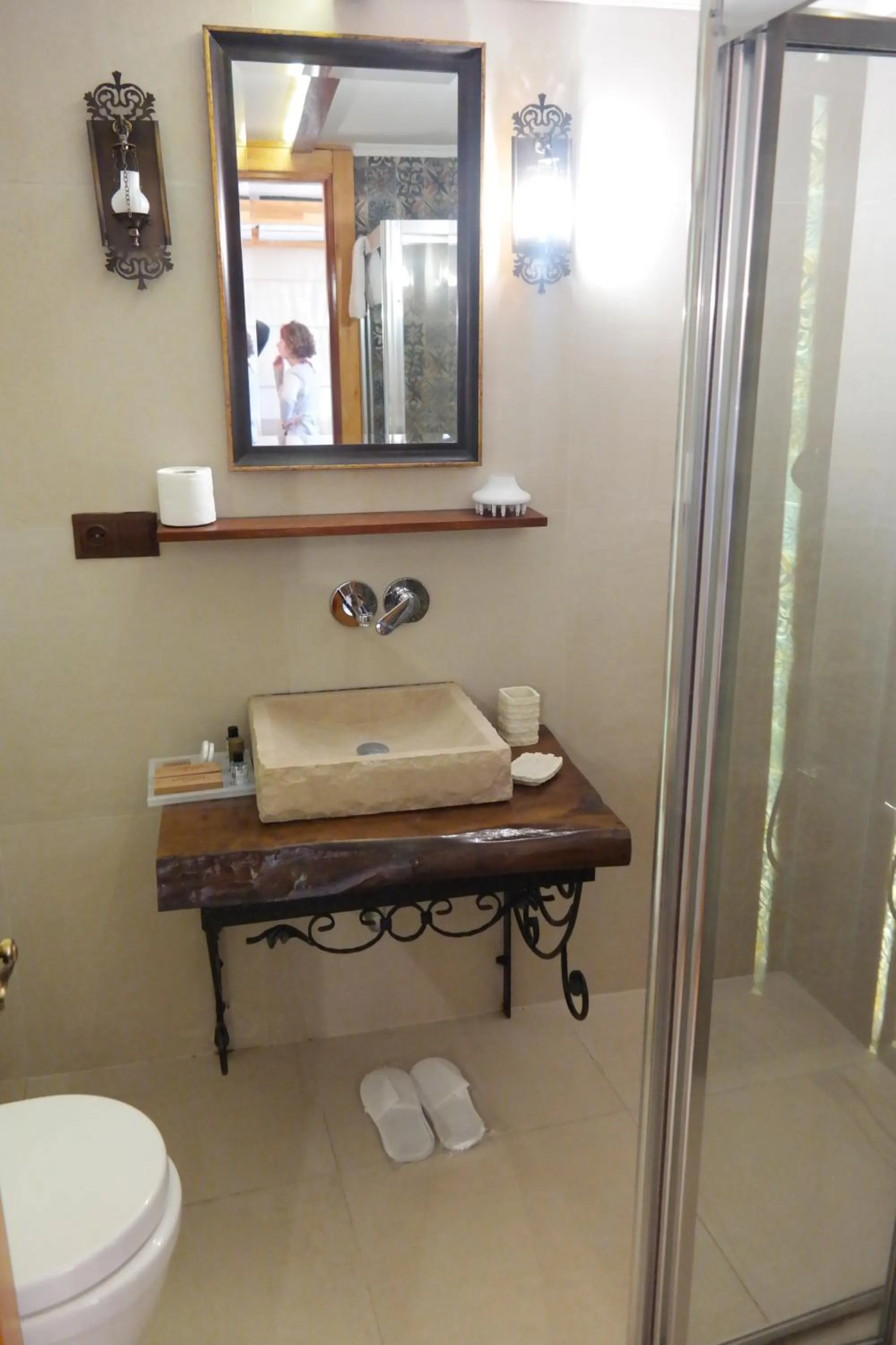 Toilet in Aşıklar Otel By Şükrü