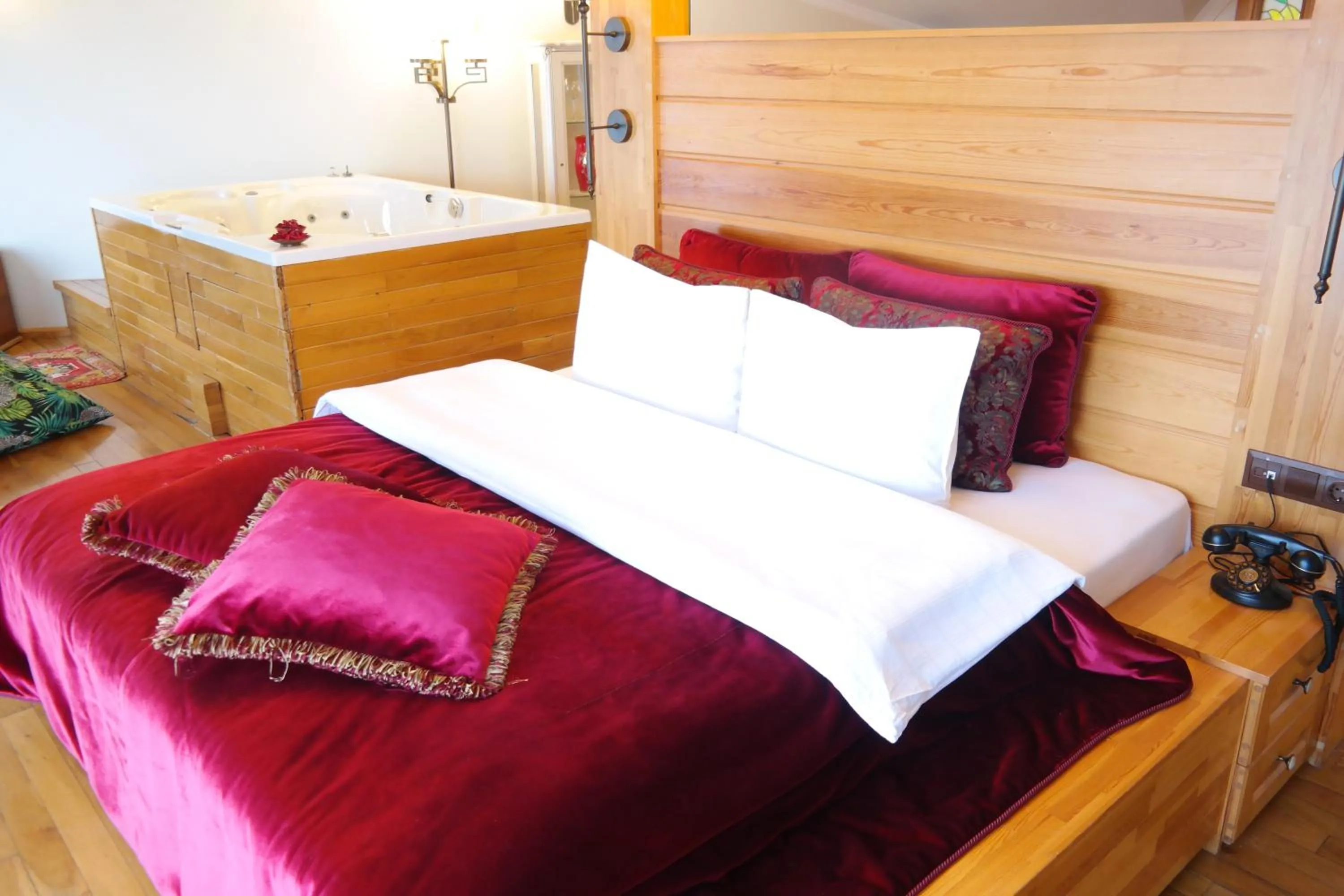 Bed in Aşıklar Otel By Şükrü