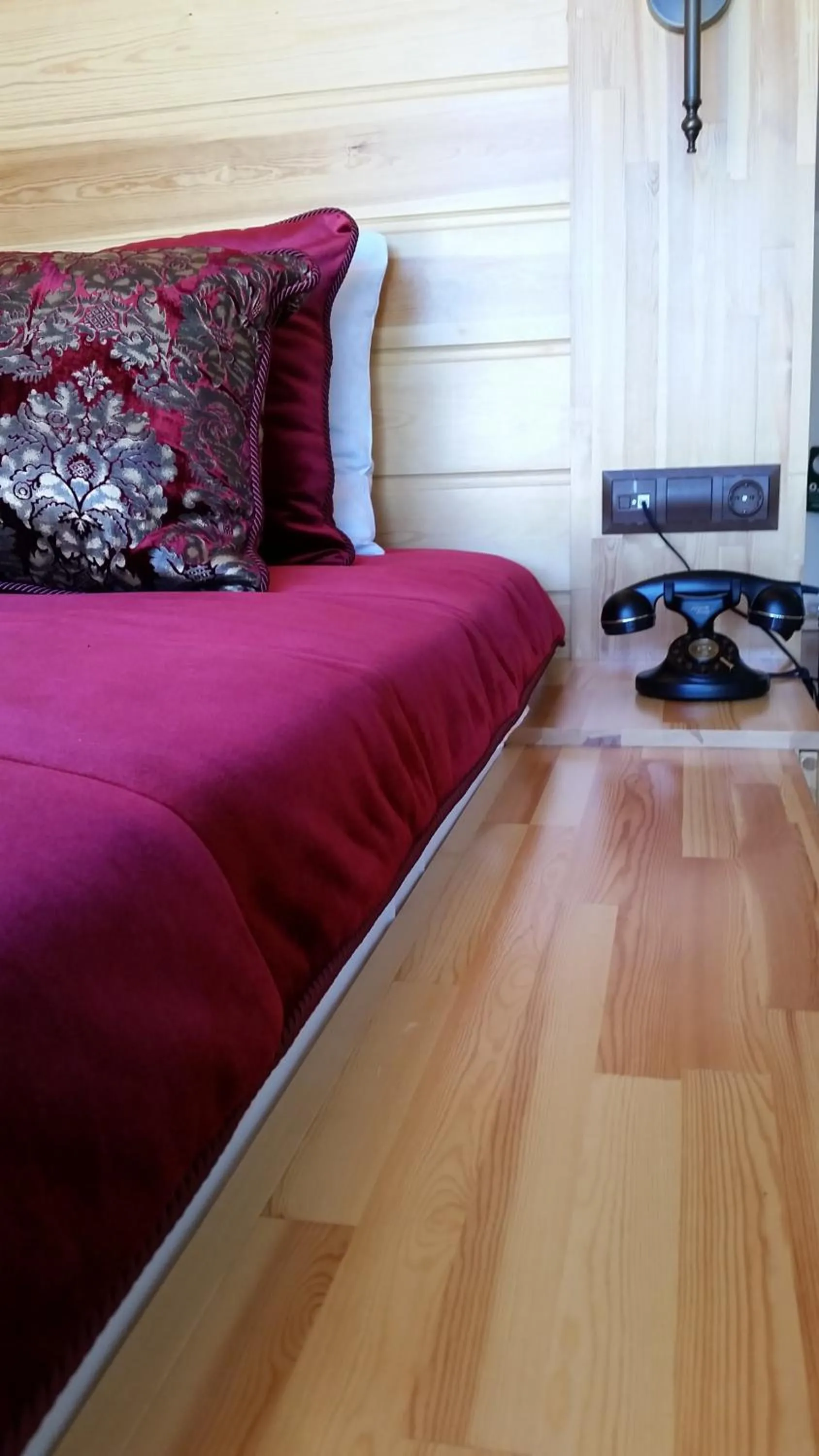 Decorative detail, Bed in Aşıklar Otel By Şükrü