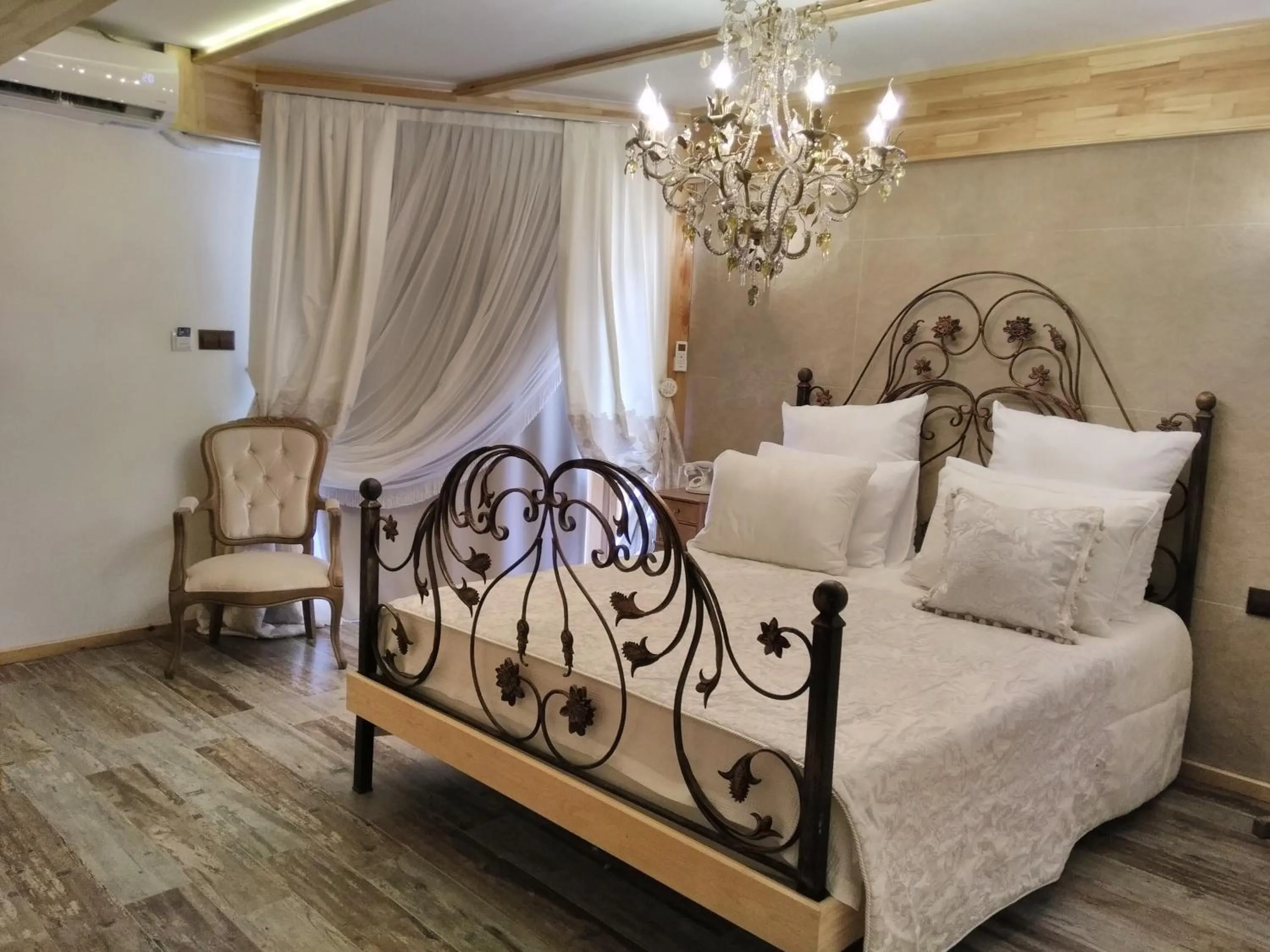 Bed in Aşıklar Otel By Şükrü