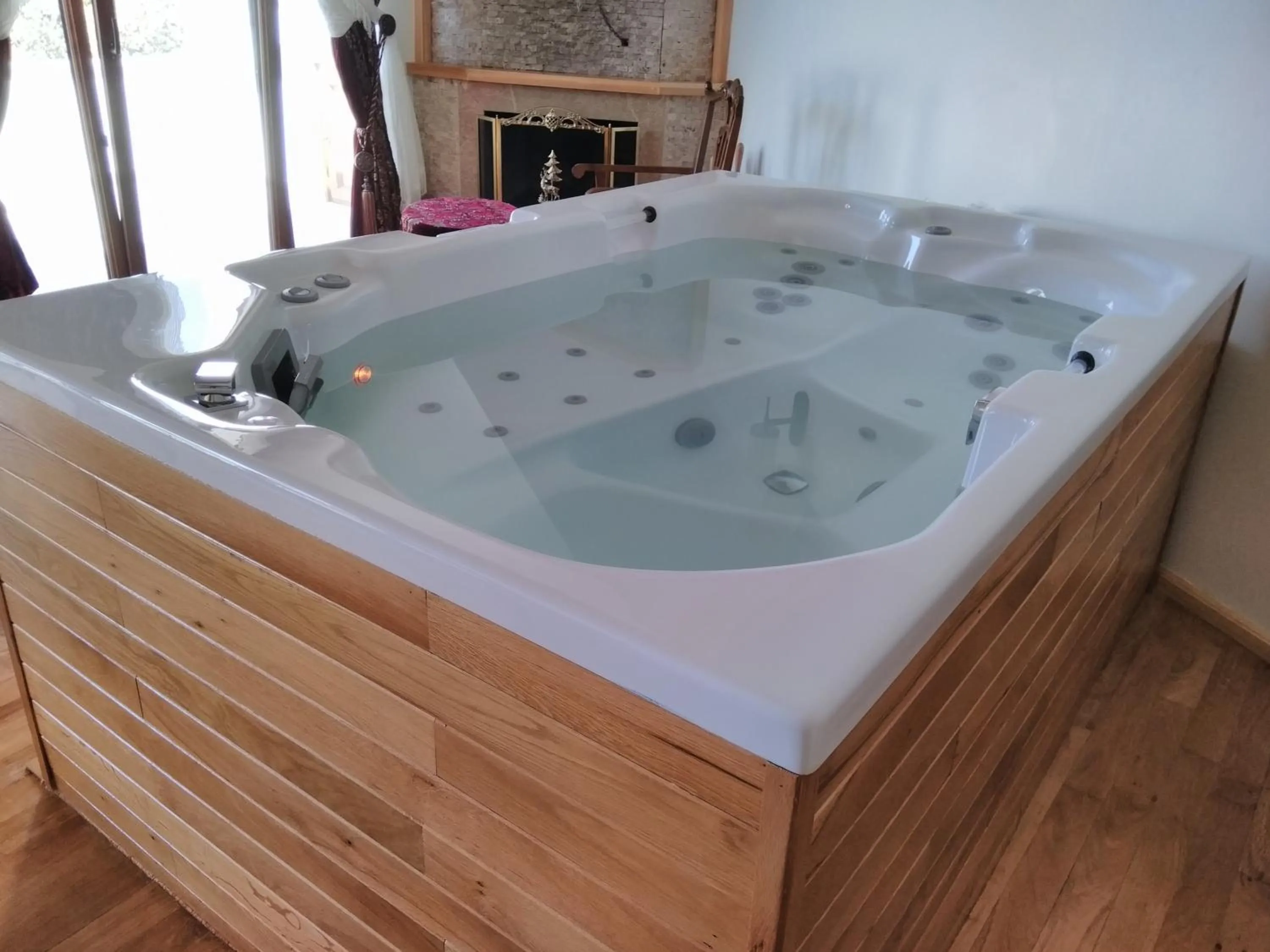 Decorative detail in Aşıklar Otel By Şükrü