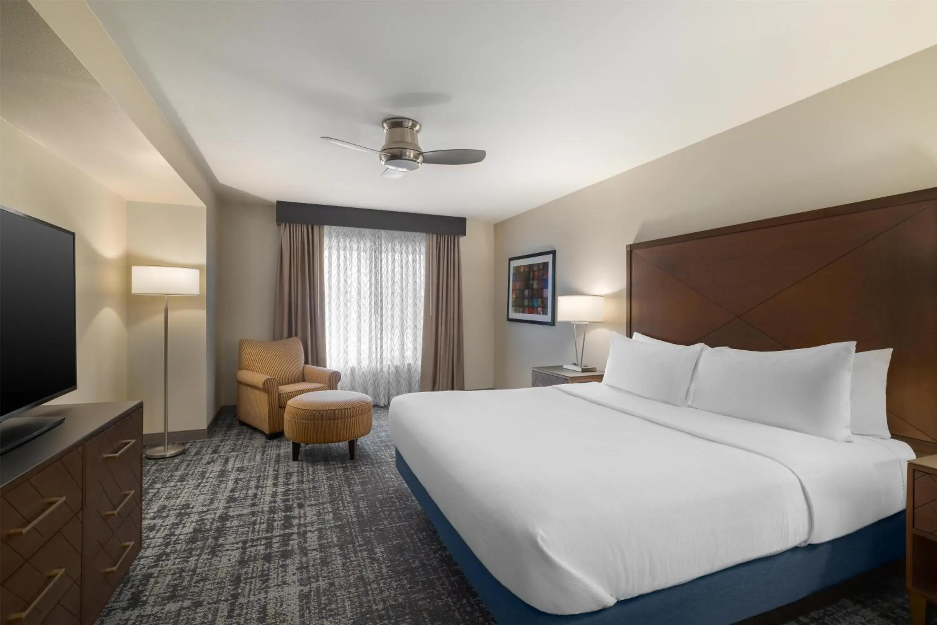 Bed in Embassy Suites by Hilton Laredo Bed in Embassy Suites by Hilton Laredo