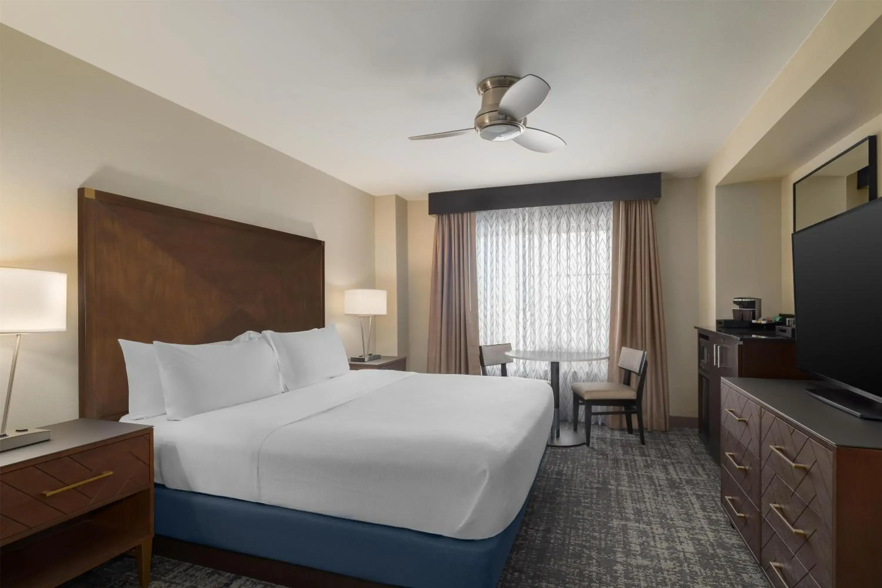 Bed in Embassy Suites by Hilton Laredo Bed in Embassy Suites by Hilton Laredo