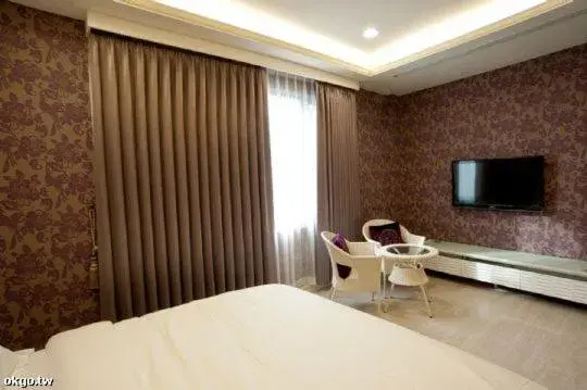 Bedroom, Bed in Flower Style B&B Bedroom, Bed in Flower Style B&B