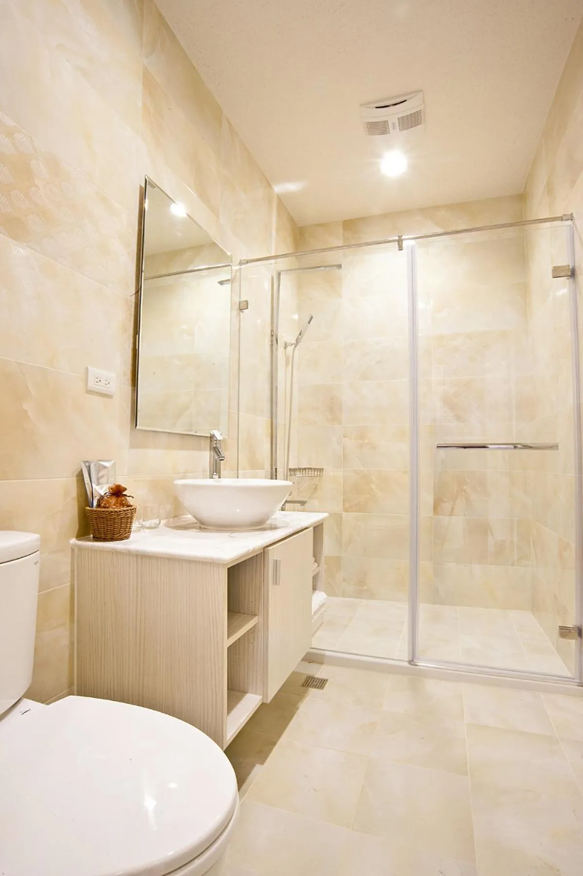 Bathroom in Flower Style B&B