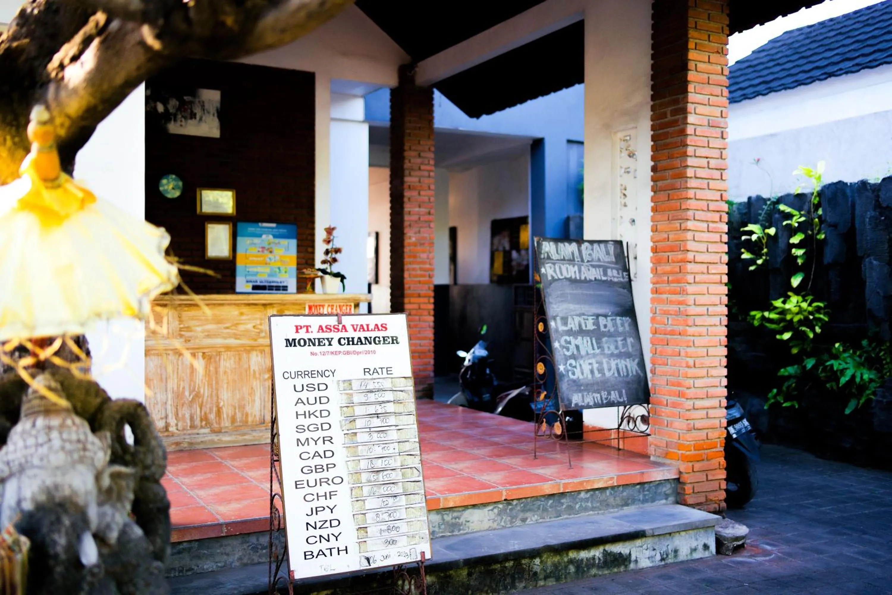 currency exchange in Alam Bali Beach Resort