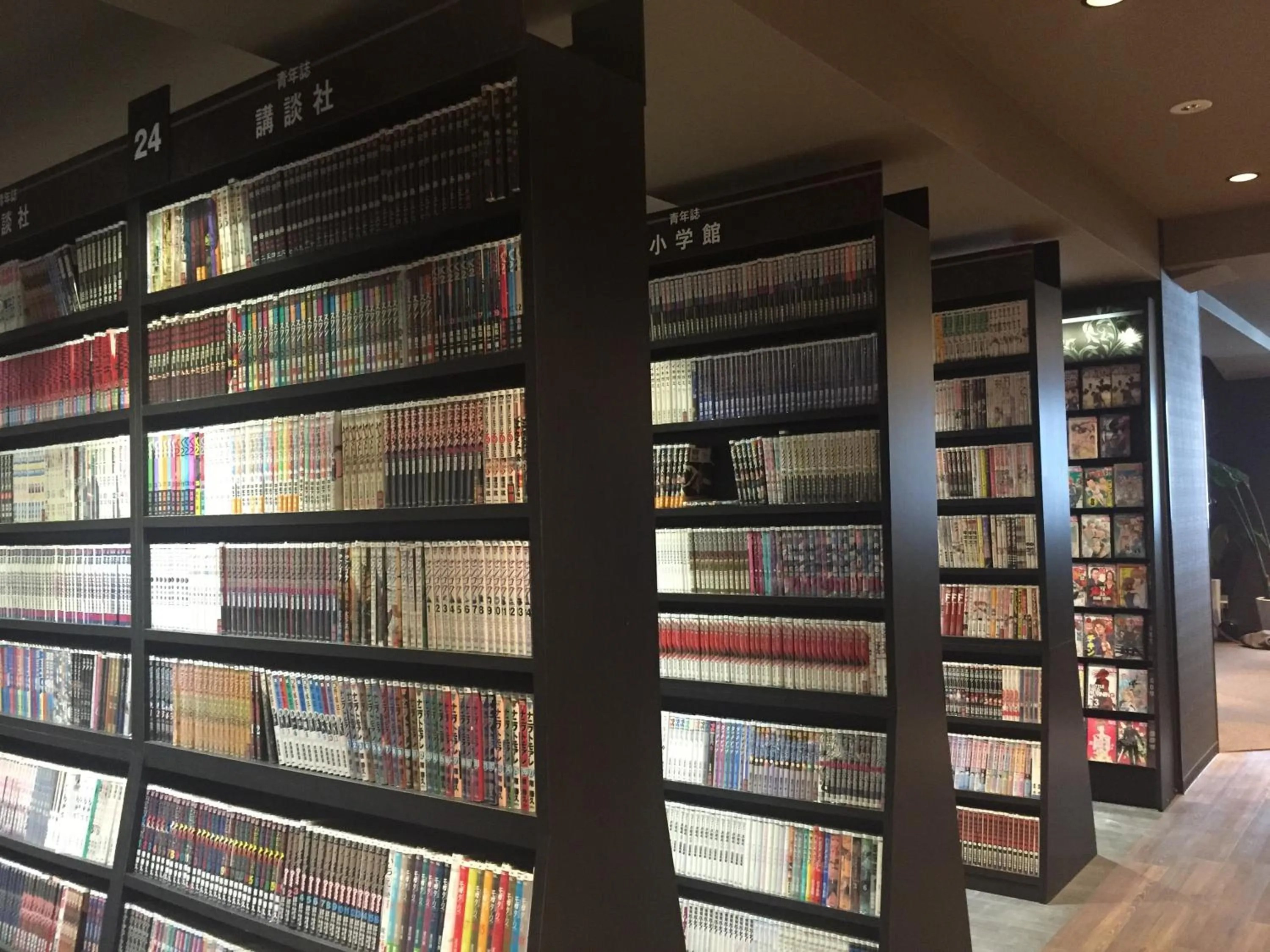 Property building in Gran Custama Ueno