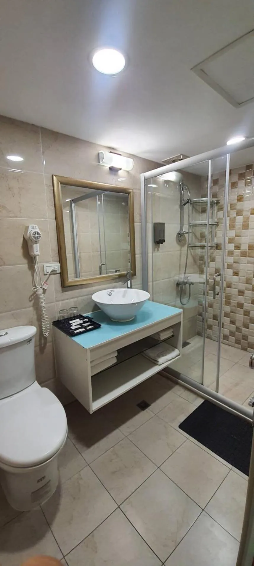 Tapeng Bay Holiday Hotel