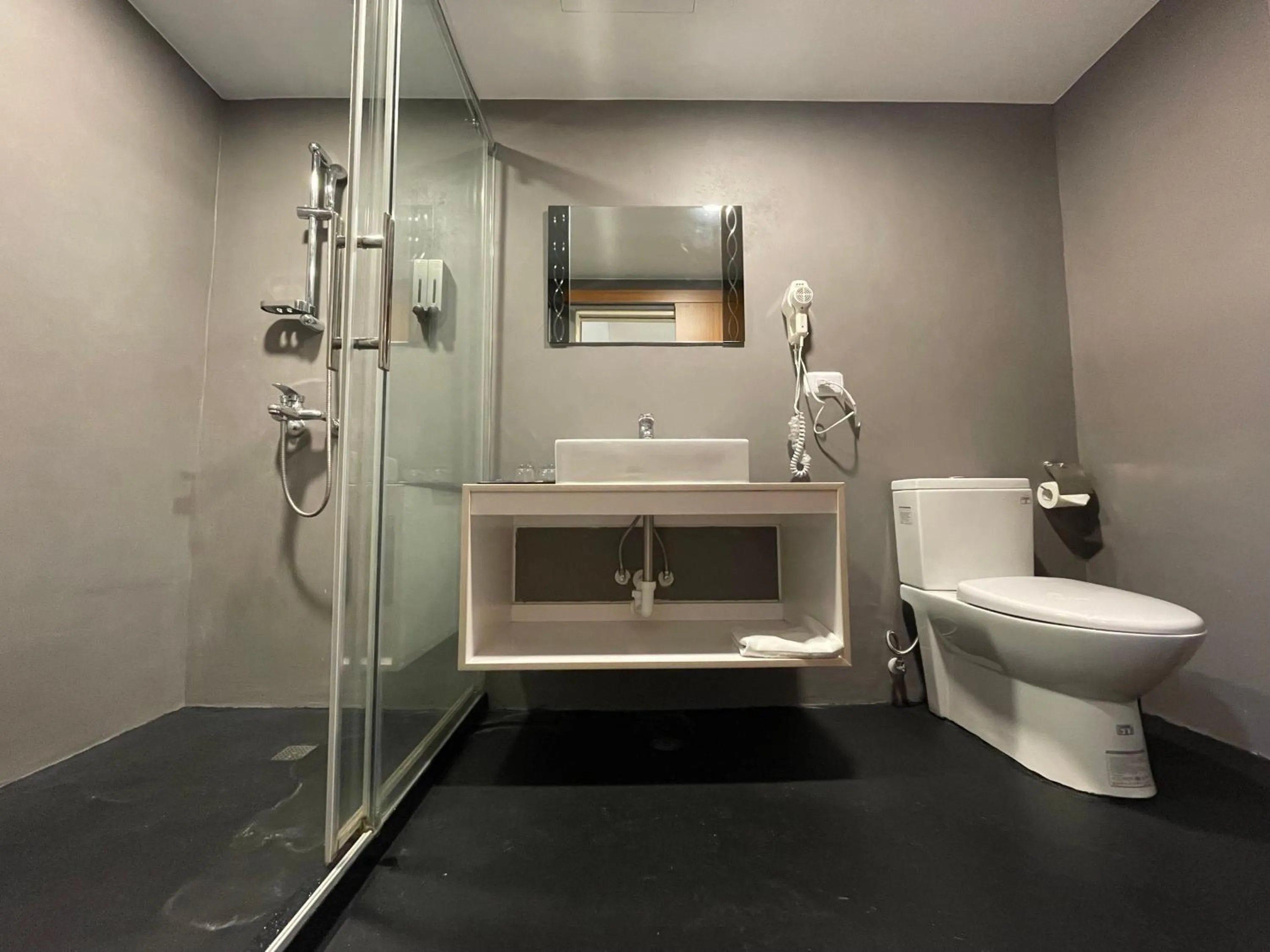 Tapeng Bay Holiday Hotel