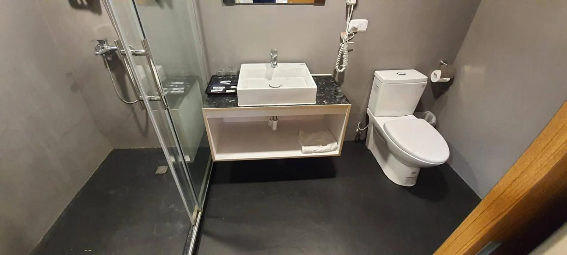 Tapeng Bay Holiday Hotel