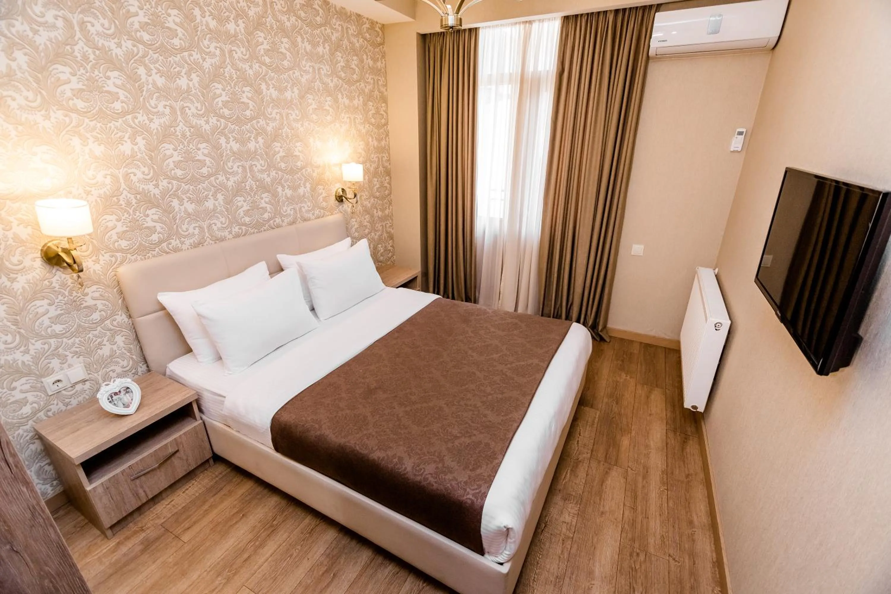 Photo of the whole room, Bed in Dat Exx Apartments