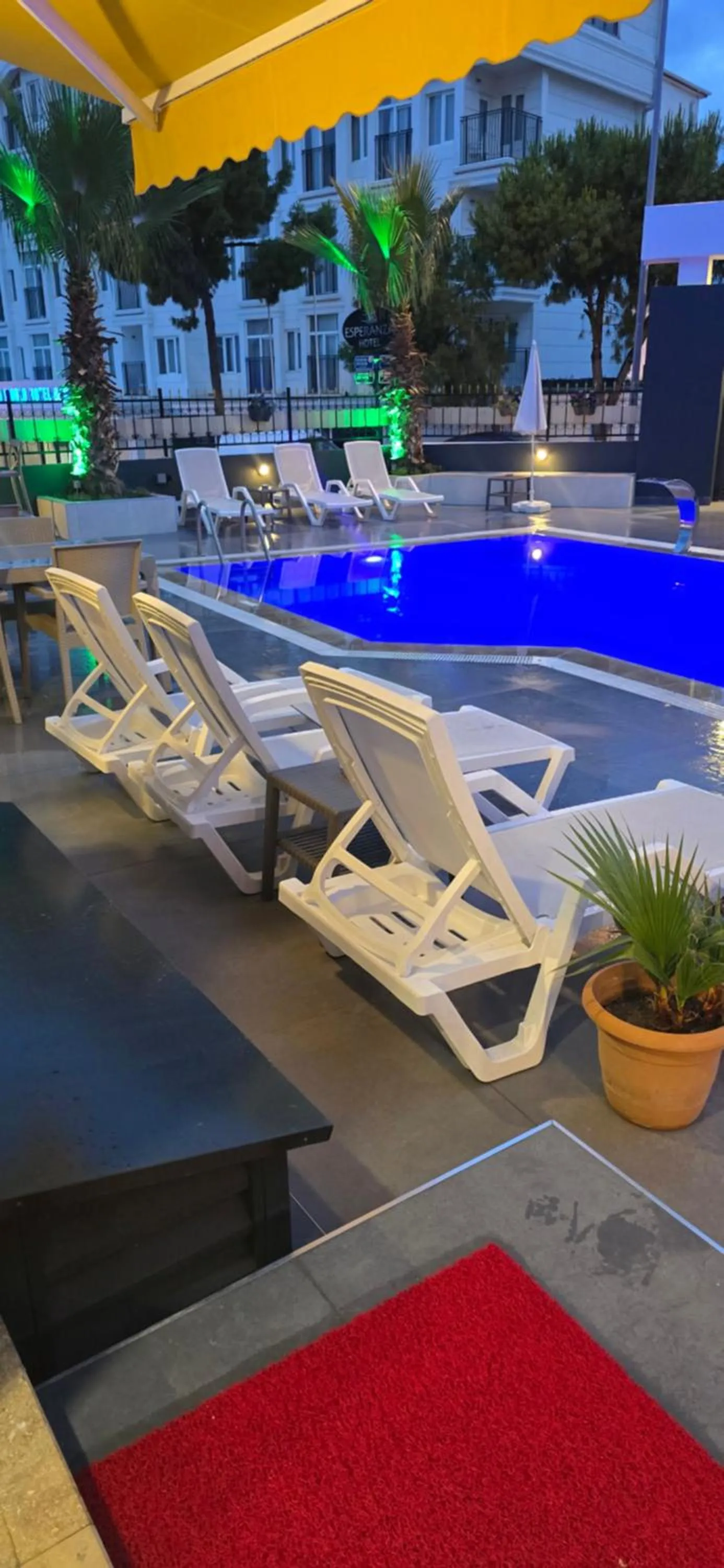 Pool view in Esperanza Hotel