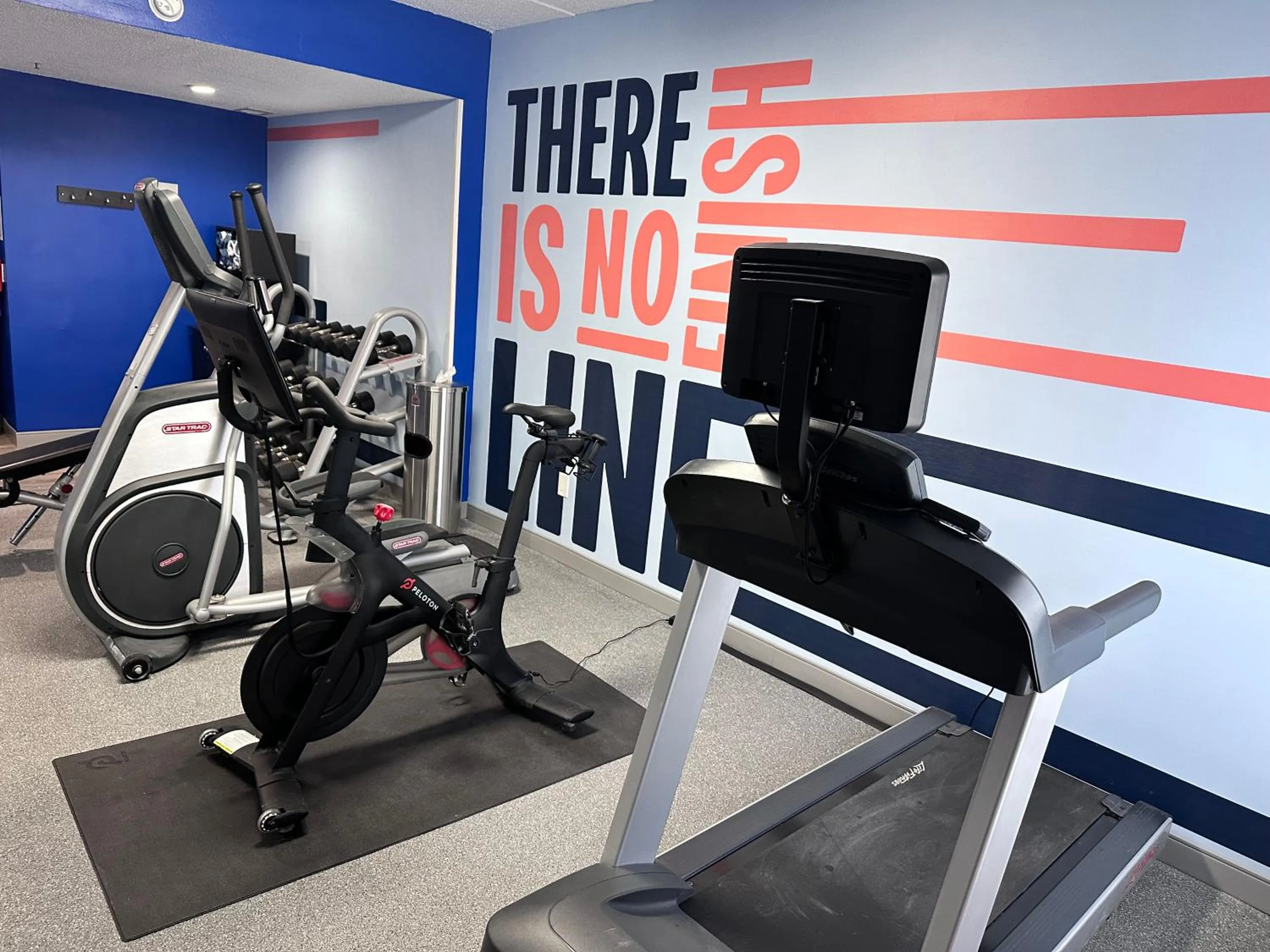 Fitness centre/facilities in Hampton Inn Waycross