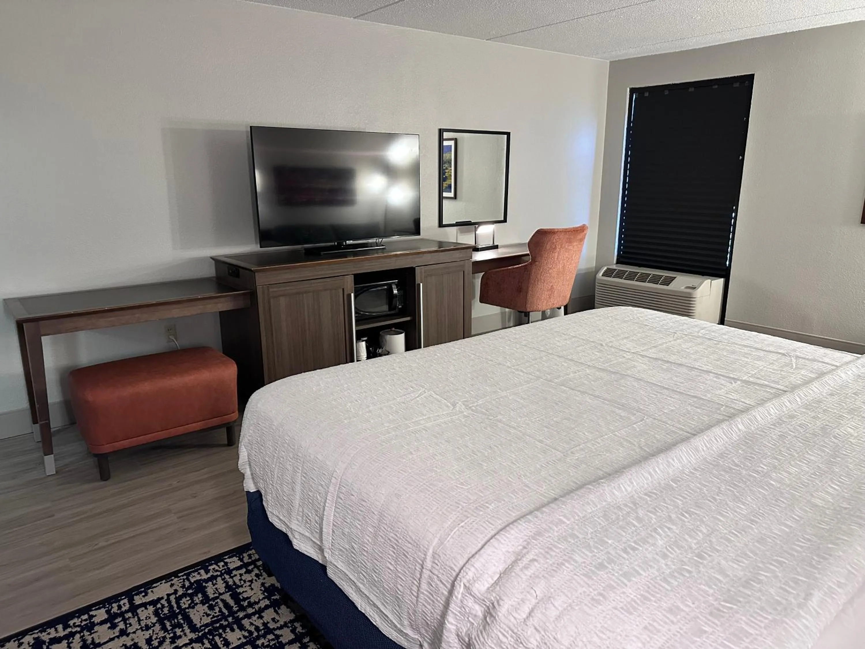 Bed in Hampton Inn Waycross