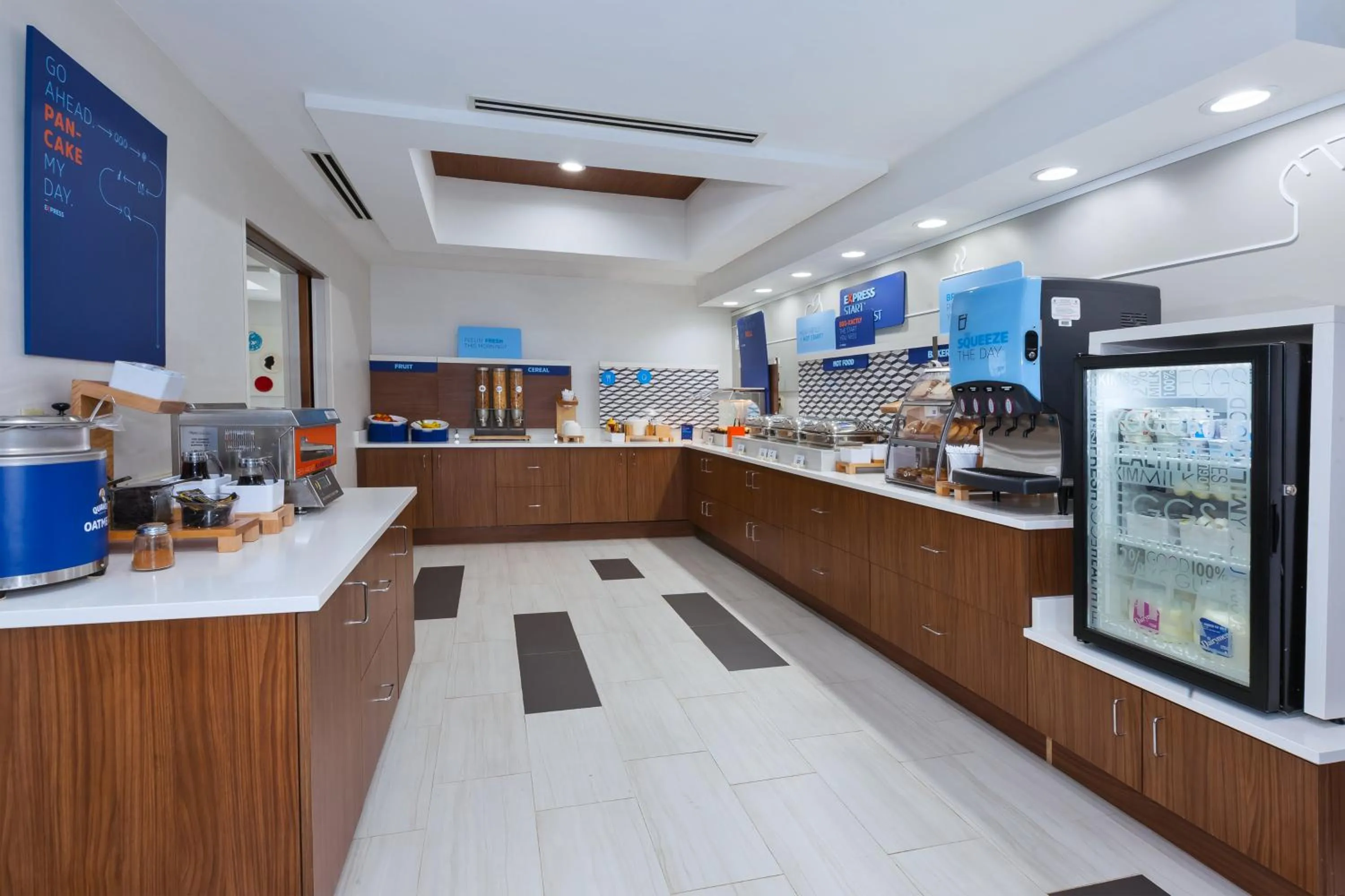 Breakfast in Holiday Inn Express & Suites Dayton South Franklin by IHG