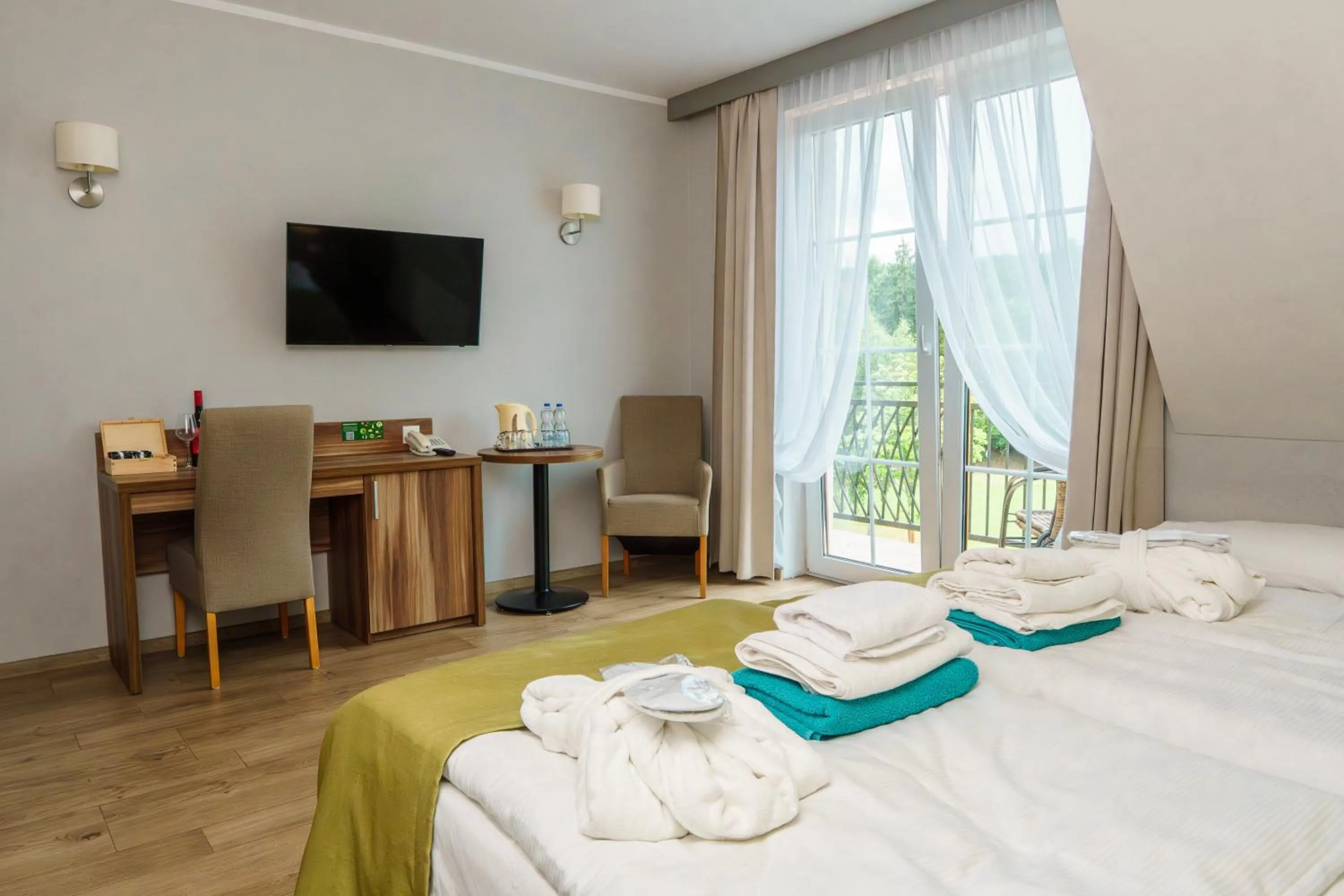 Photo of the whole room, Bed in Hotel Nowy Zdrój - Centrum Zdrowia i Wypoczynku