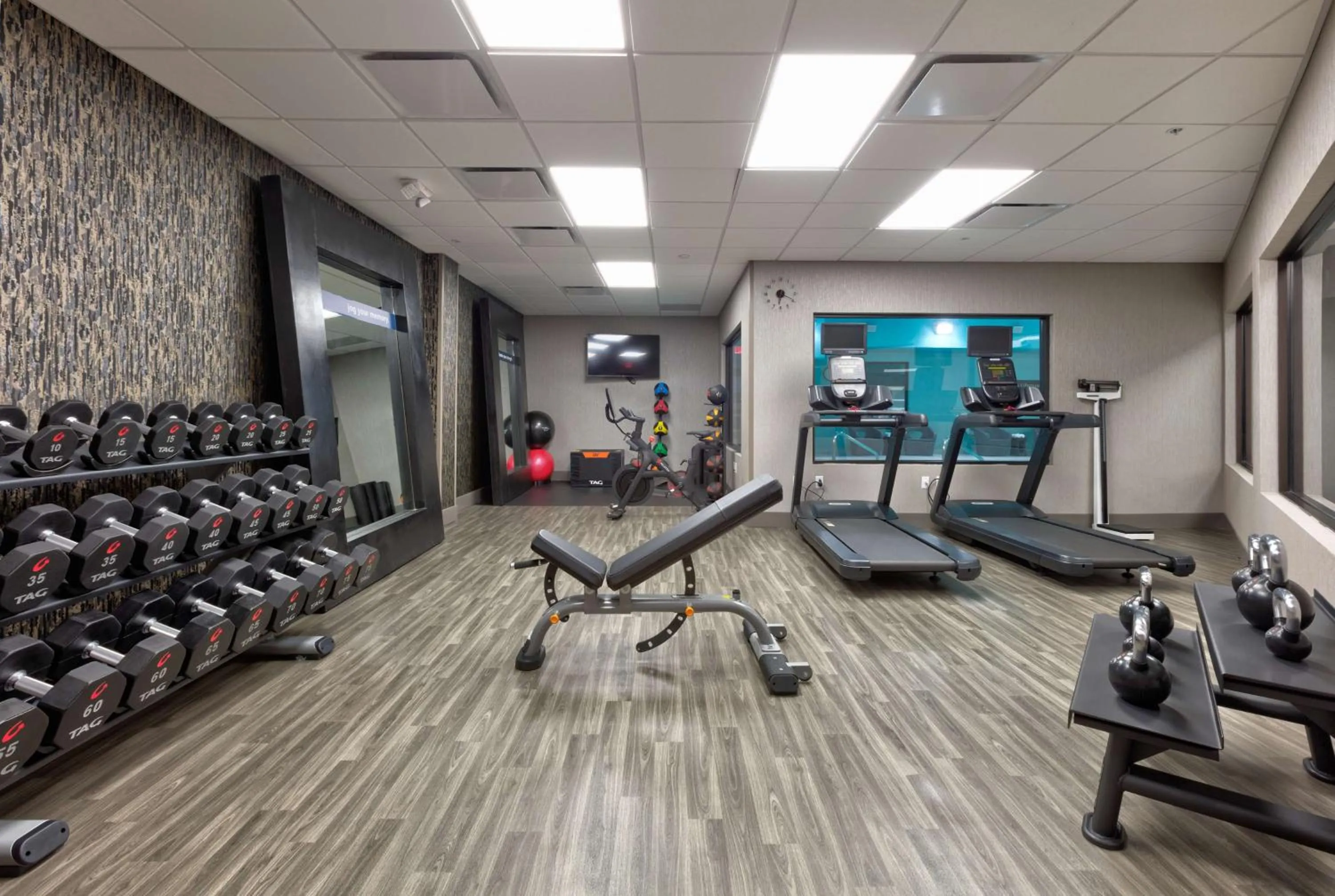 Fitness centre/facilities in Hampton Inn Norfolk