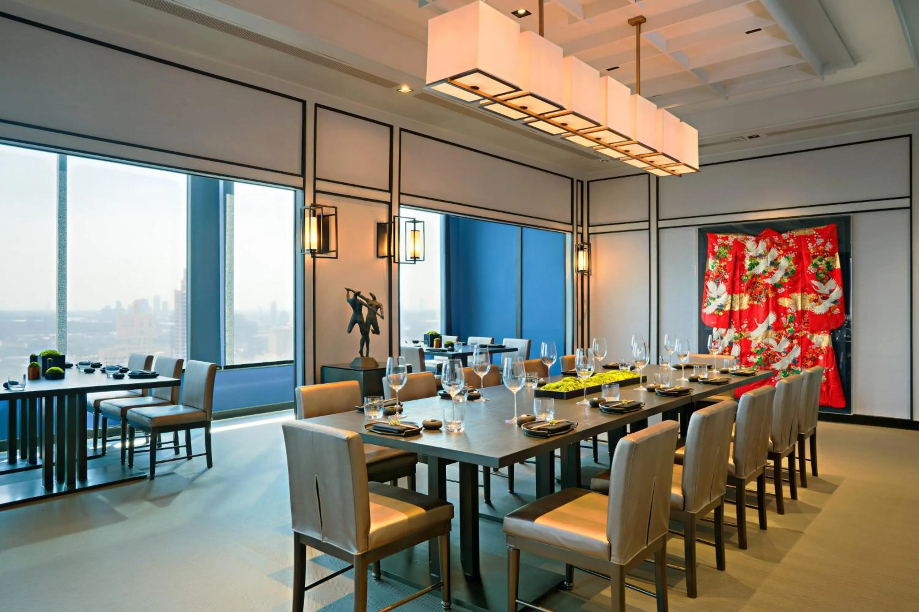 Restaurant/places to eat in Bangkok Marriott Marquis Queens Park