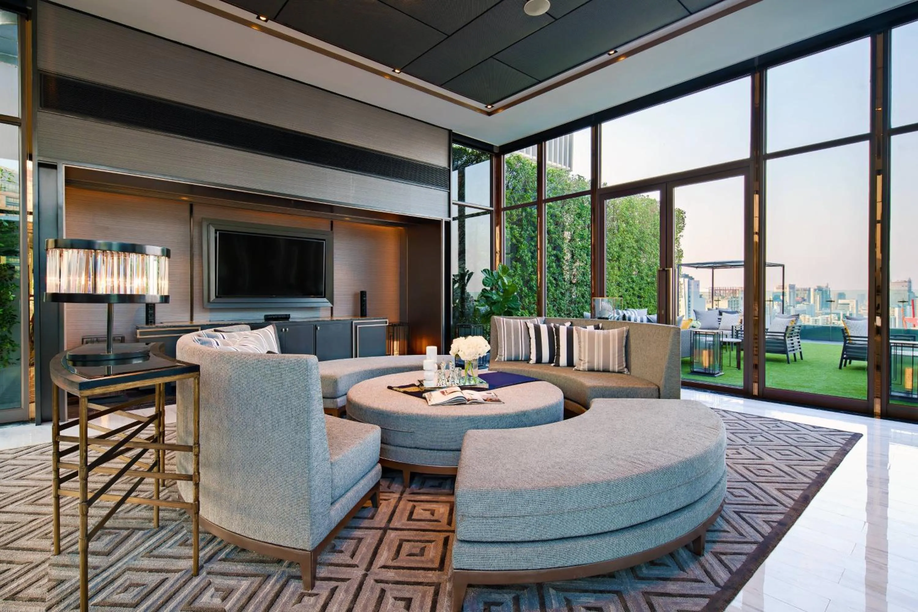 Living room in Bangkok Marriott Marquis Queens Park