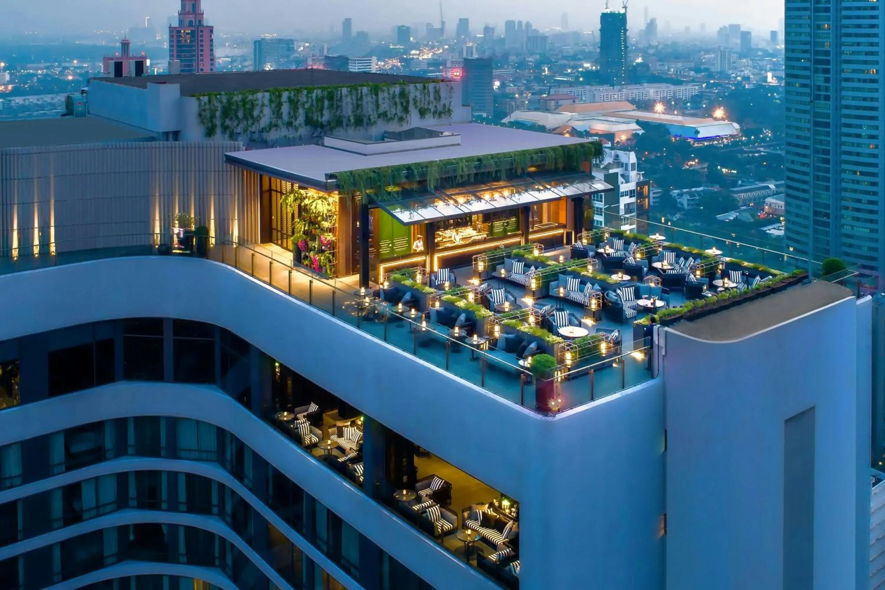 Lounge or bar in Bangkok Marriott Marquis Queens Park