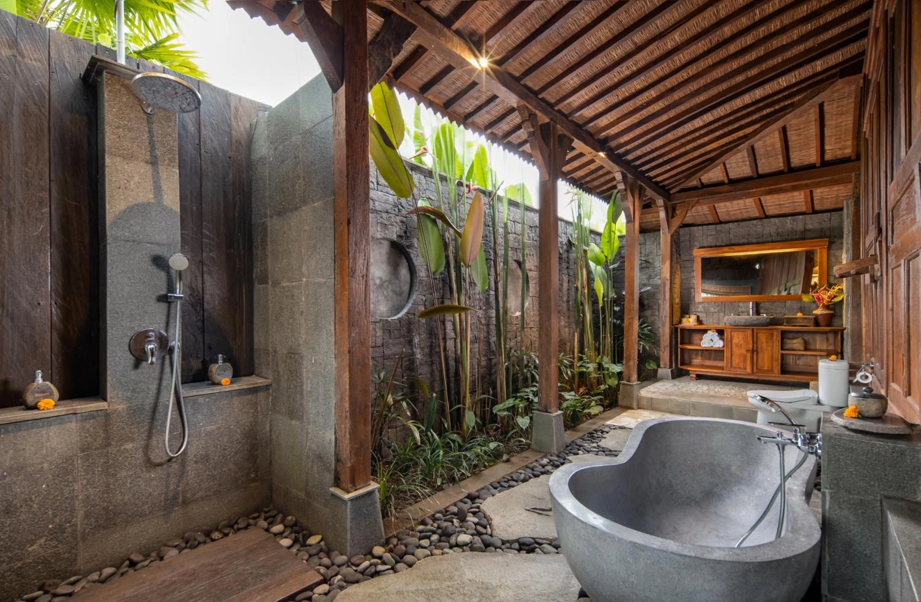 Shower in Madani Antique Villas