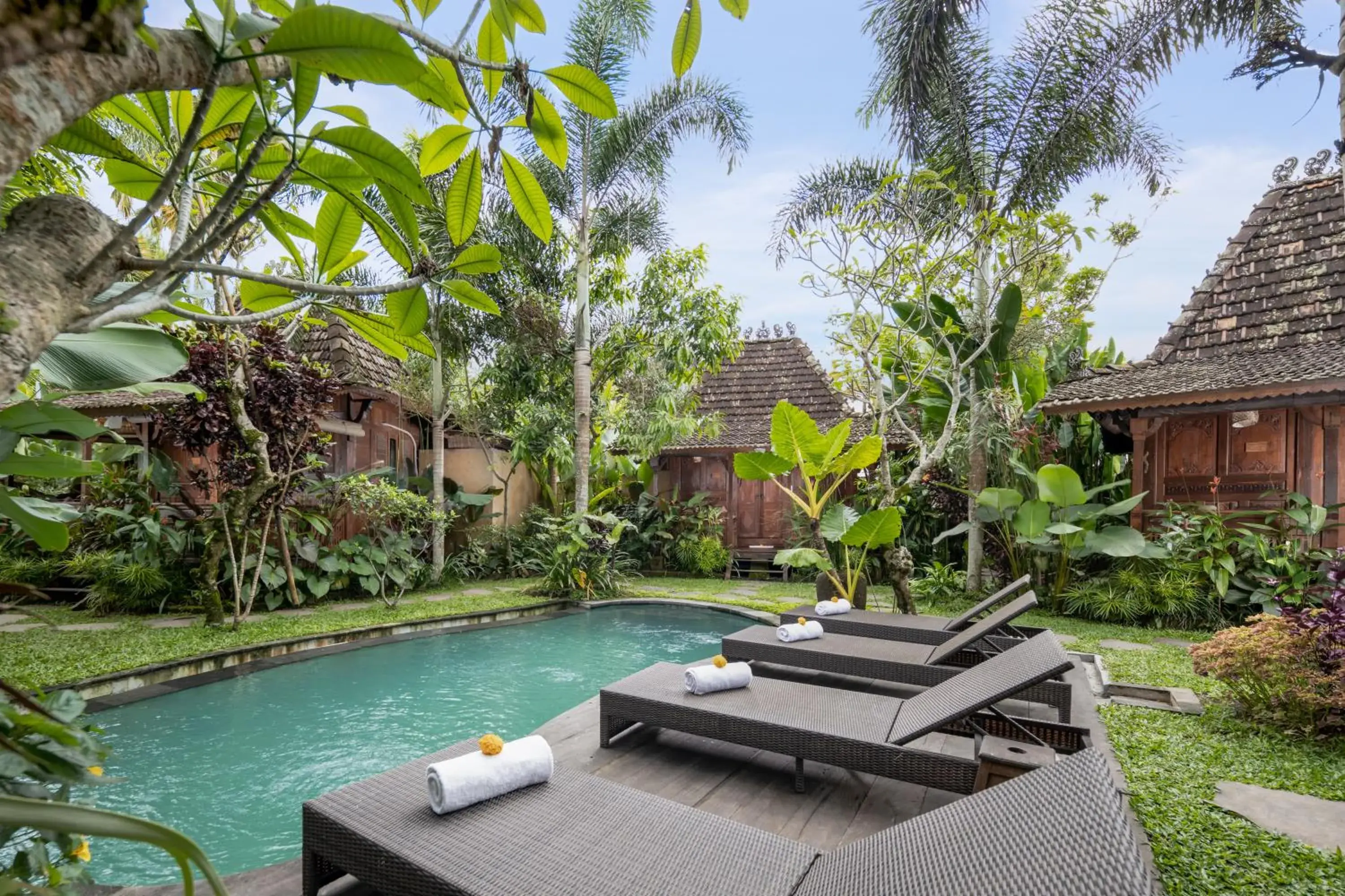 Pool view in Madani Antique Villas Pool view in Madani Antique Villas