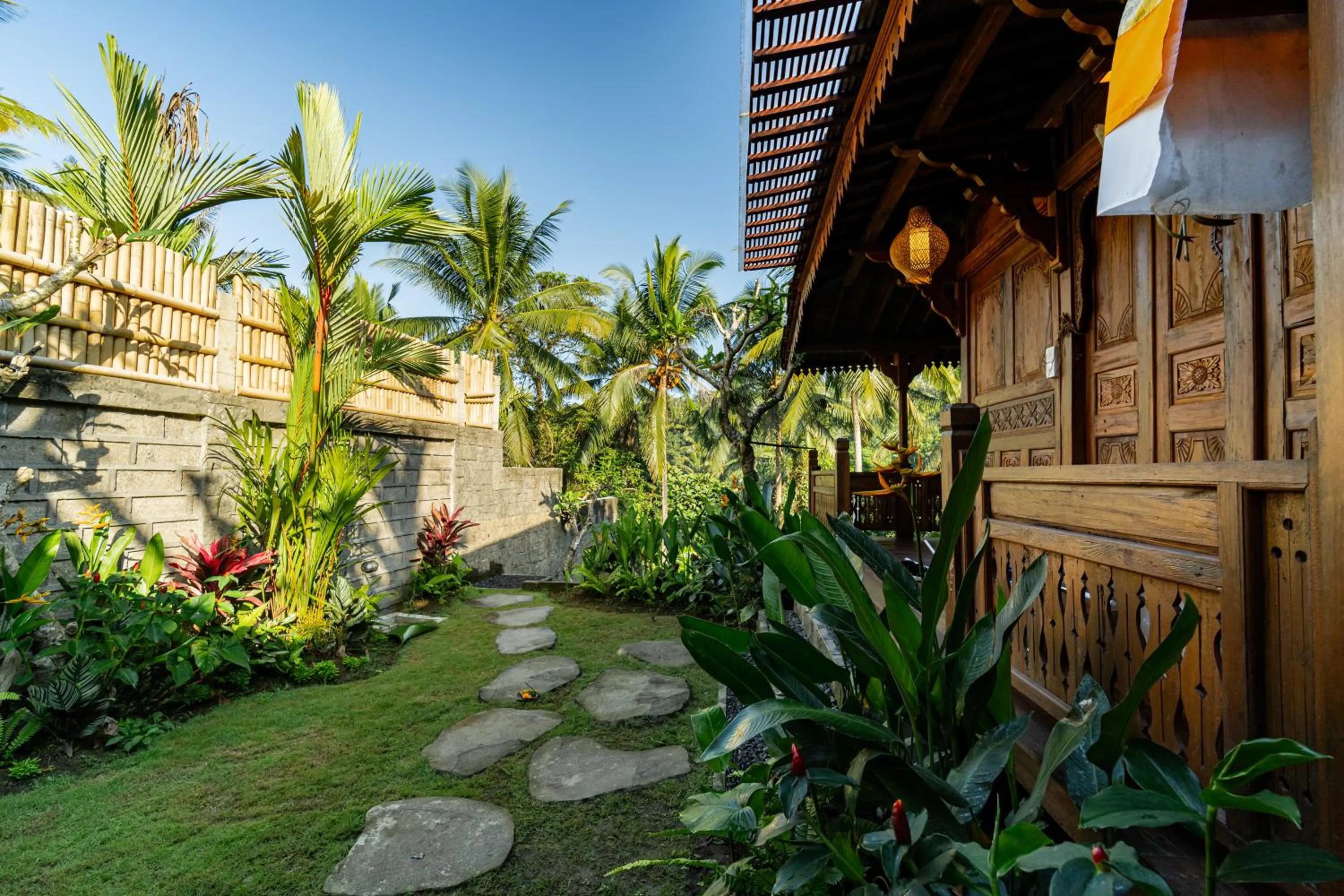 Garden in Madani Antique Villas