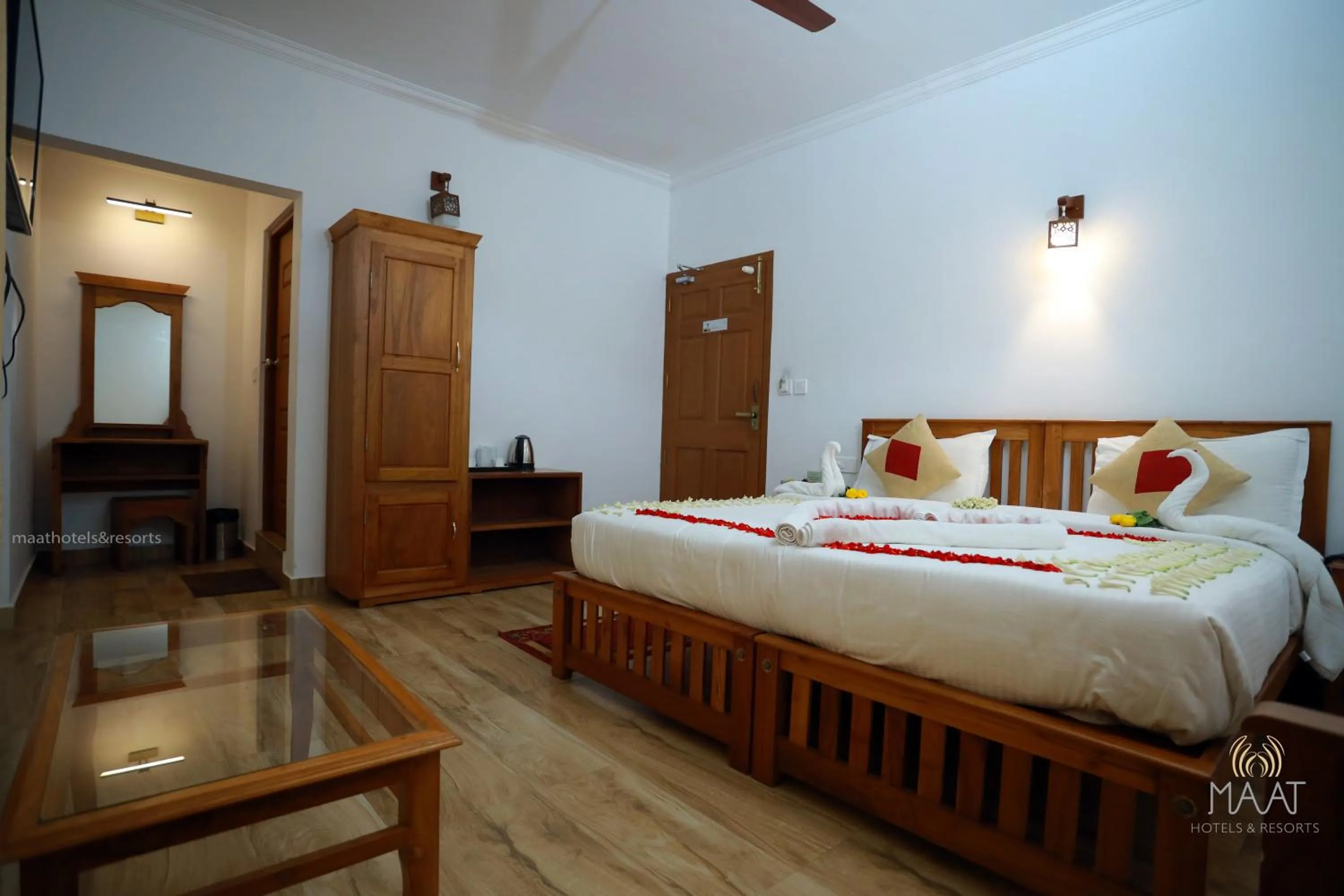 Photo of the whole room, Bed in Dew Drops Farm Resorts