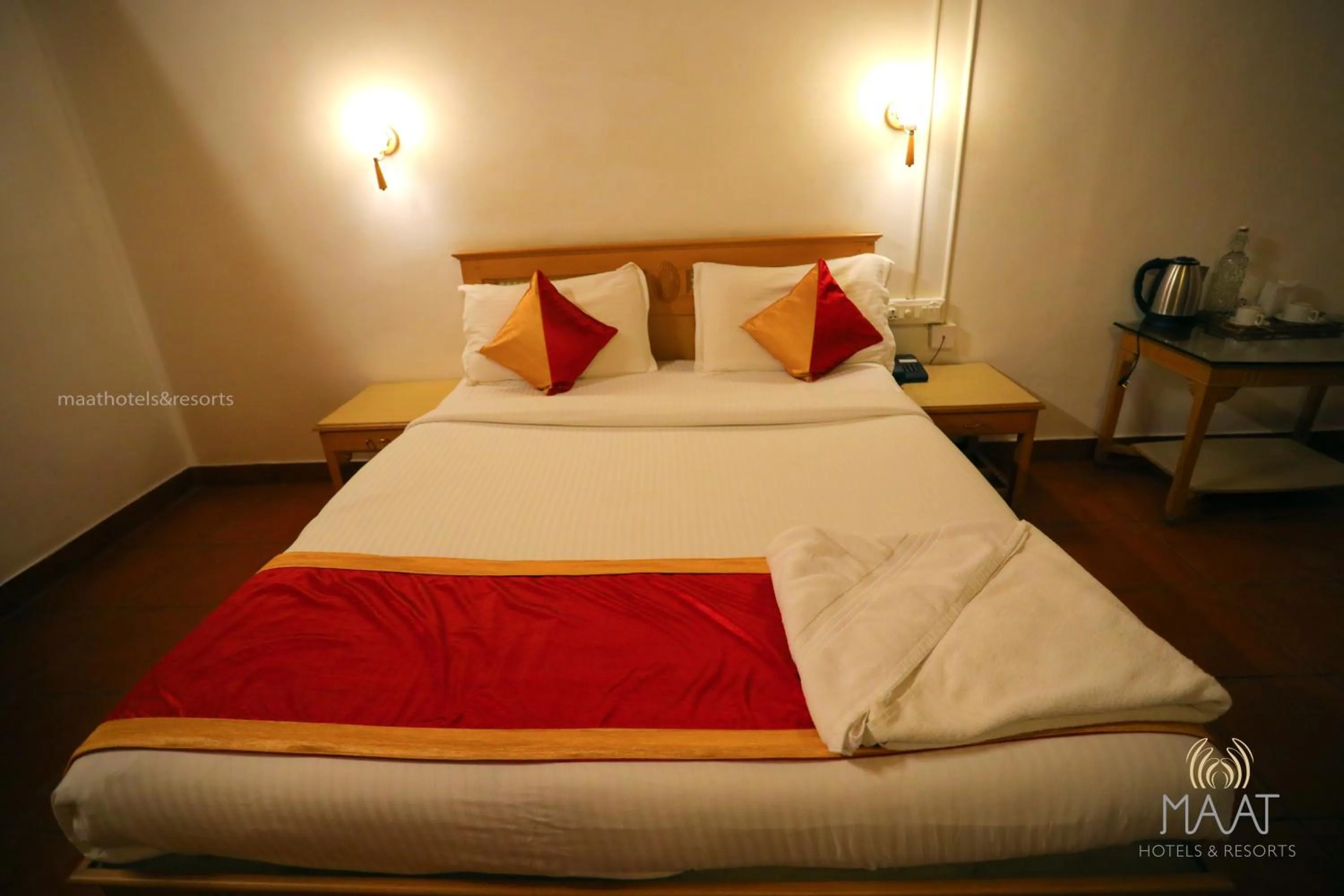 Bed in Dew Drops Farm Resorts