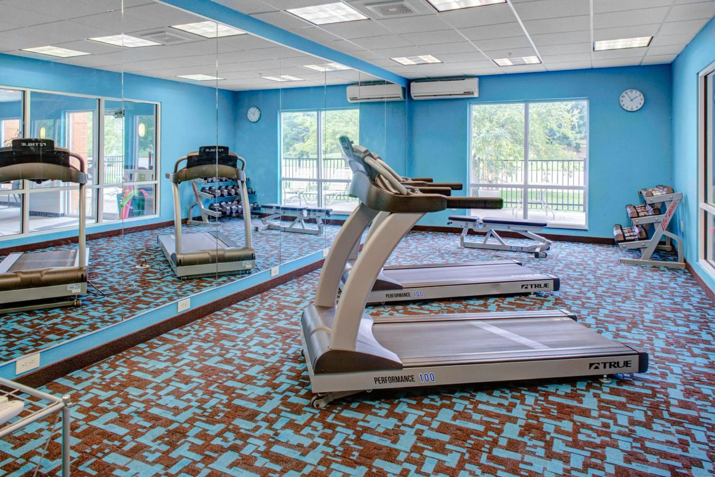 Fitness centre/facilities in Fairfield Inn and Suites by Marriott Seymour
