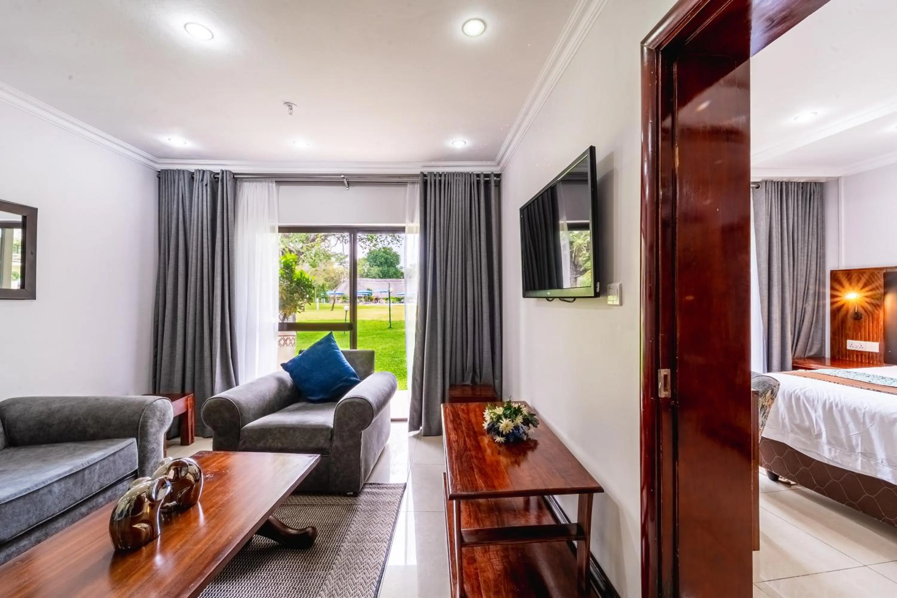 Bedroom, Bed in Azambezi River Lodge