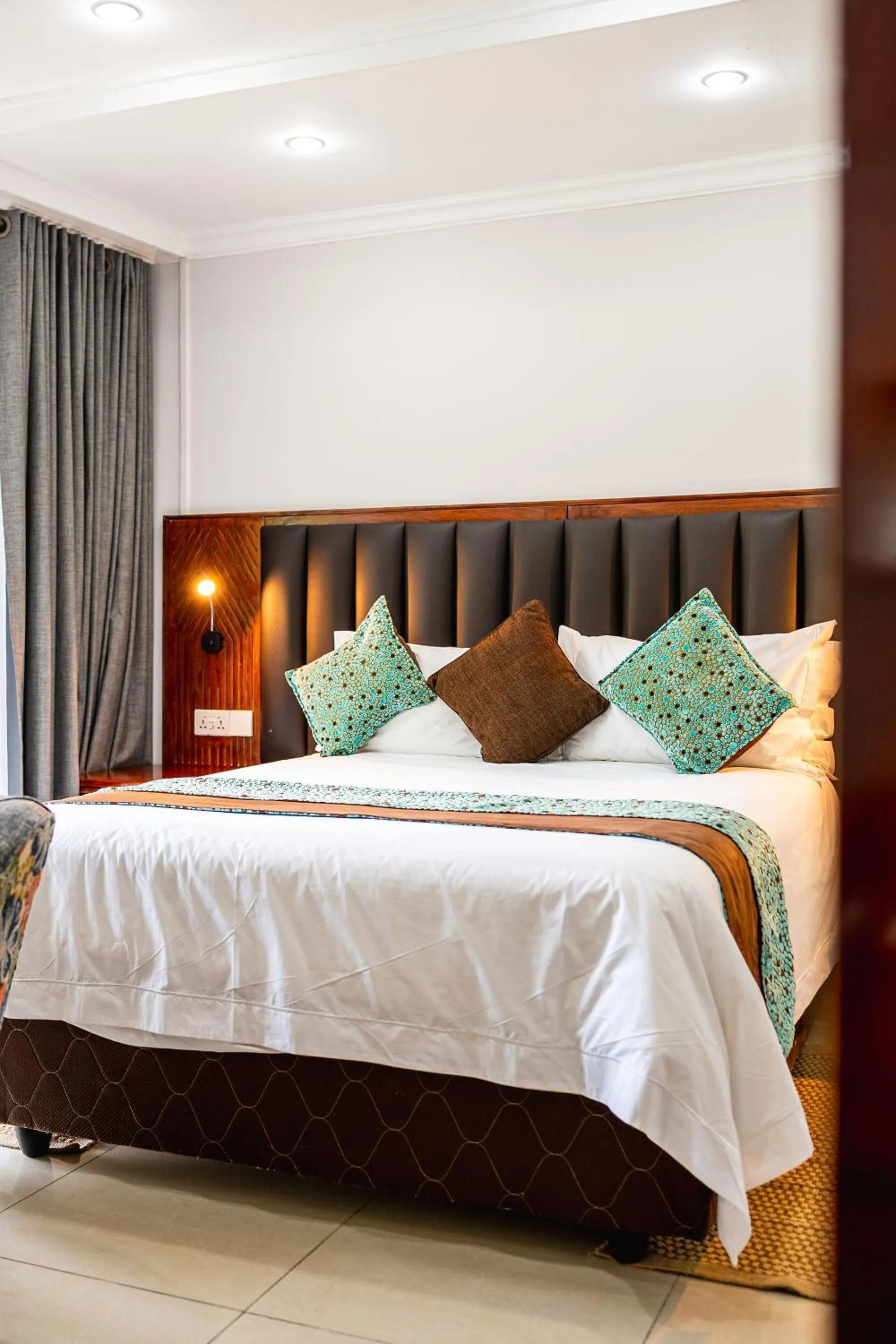 Bed in Azambezi River Lodge