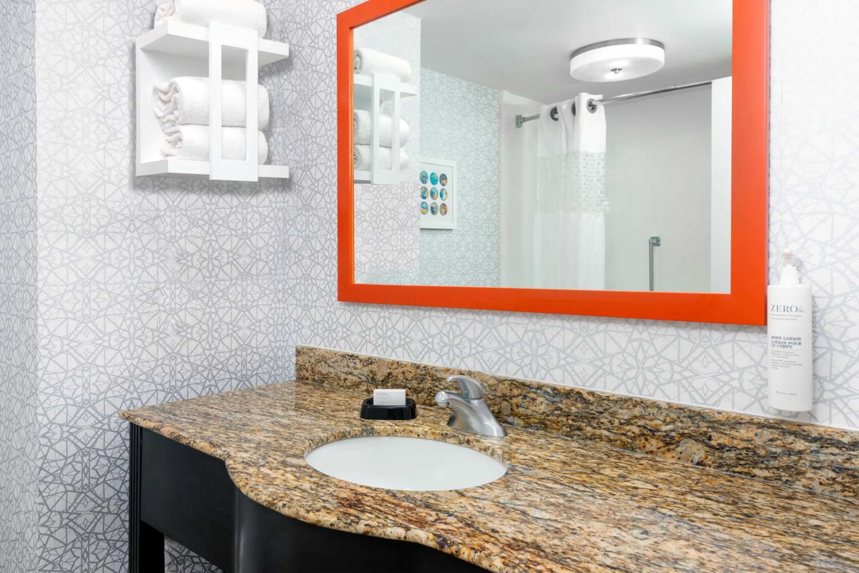 Bathroom in Hampton Inn & Suites Murfreesboro