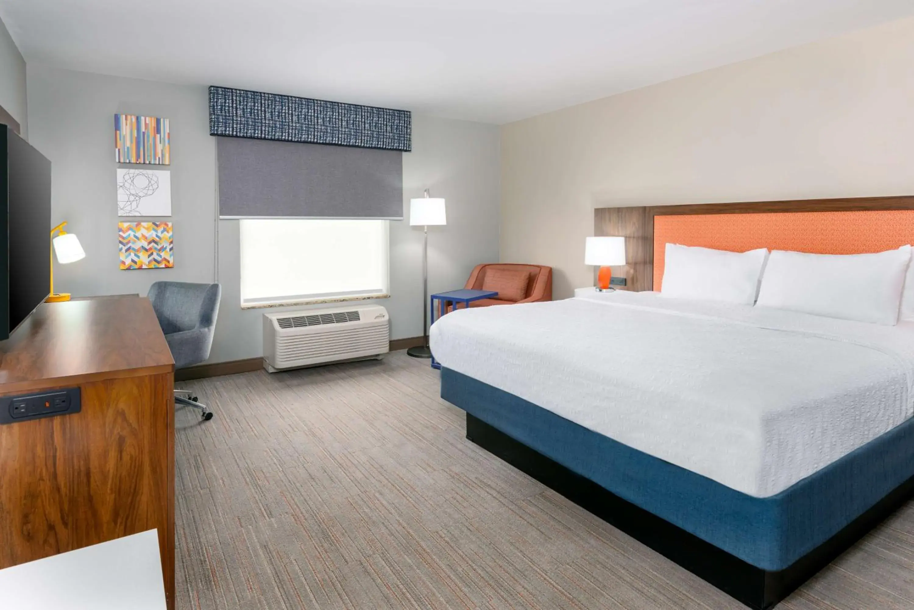 Bed in Hampton Inn & Suites Murfreesboro Bed in Hampton Inn & Suites Murfreesboro