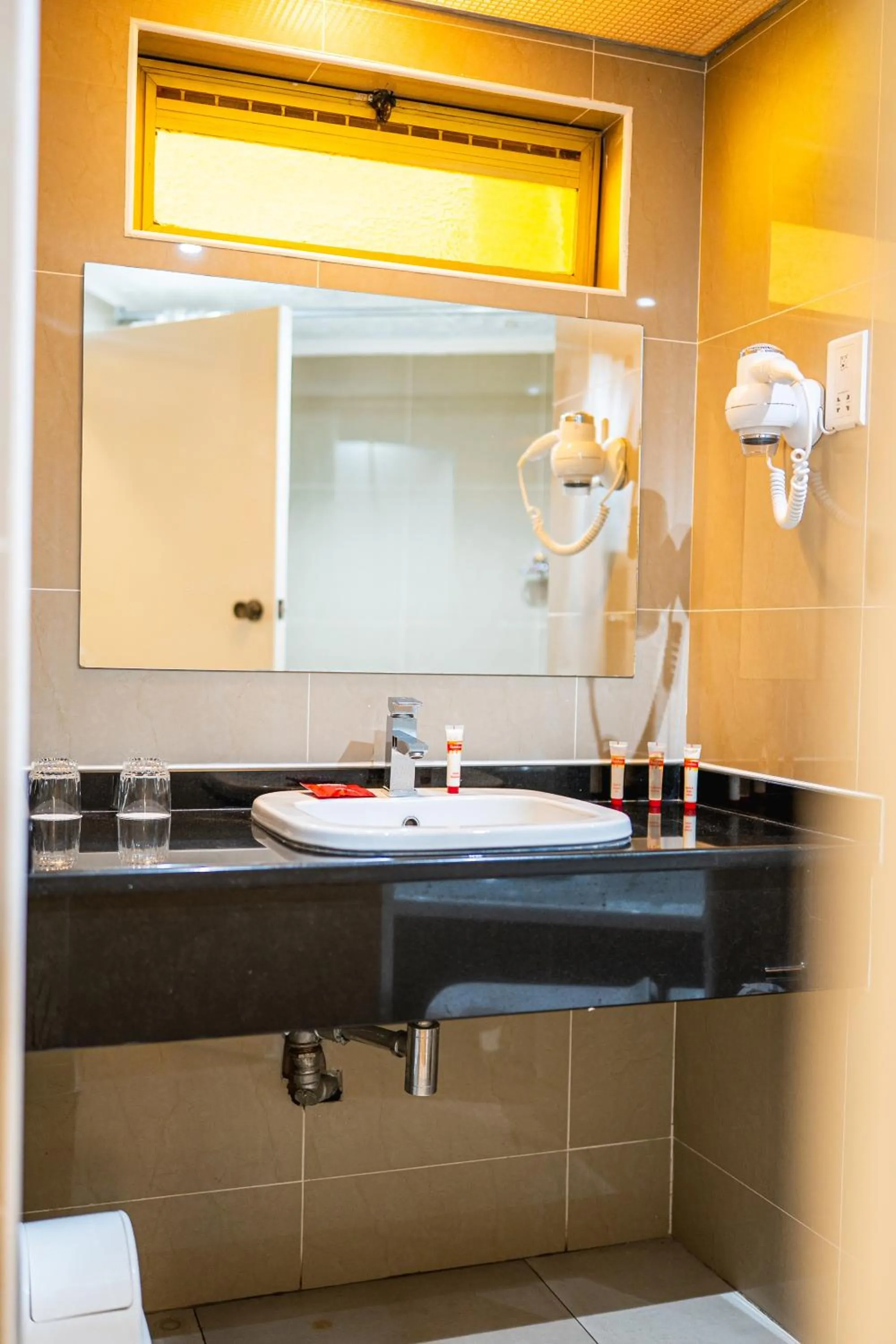 Victoria Falls Rainbow Hotel